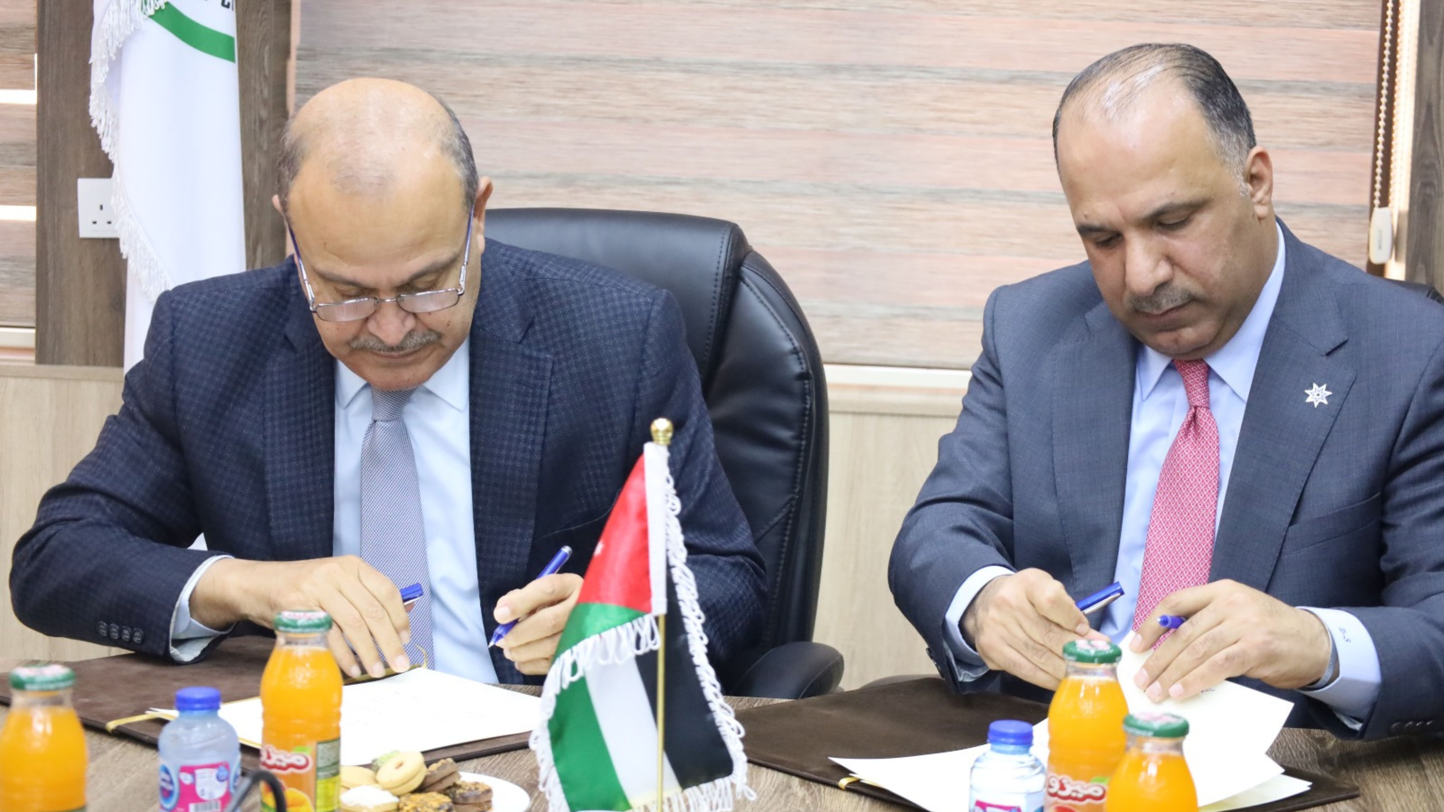 "تنظيم الطاقة" توقع وجمعية نادي الدفع الرباعي مذكرة تفاهم