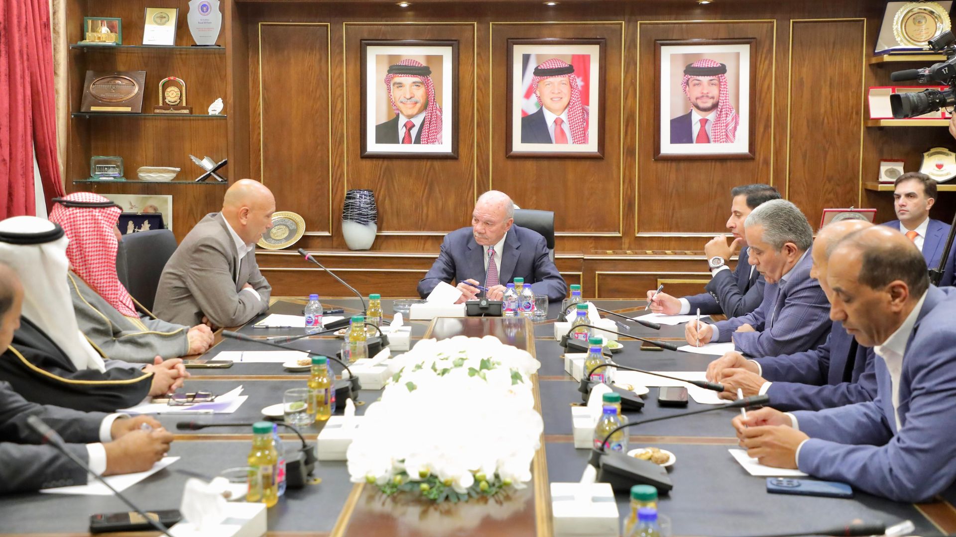 رئيس مجلس الأعيان يلتقي إدارة الاتحاد العام للجمعيات الخيرية