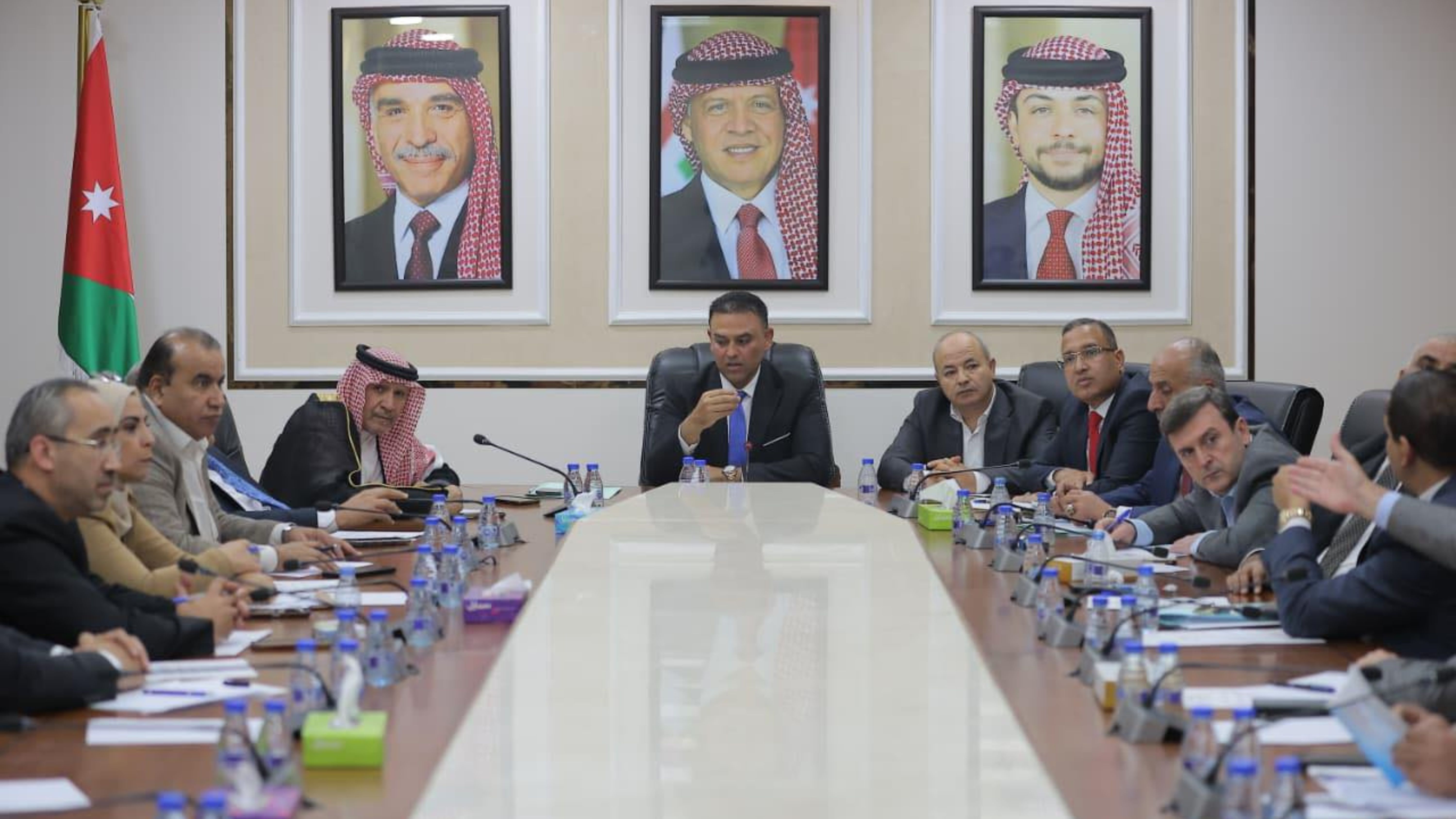 "عزم النيابية" تبحث تطوير آليات العمل البرلماني وتطلق مبادرة للتواصل مع الشباب