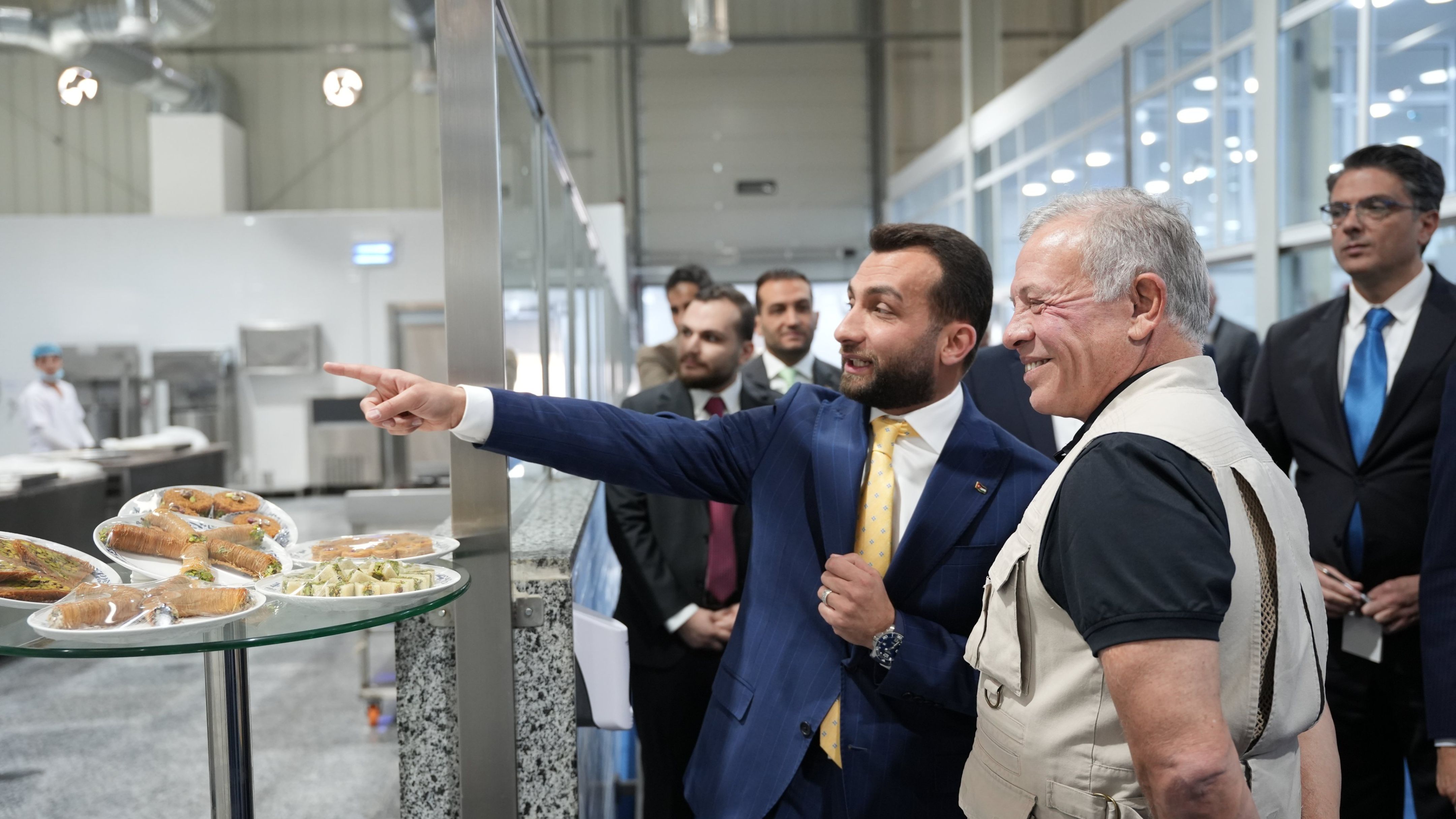 King visits industrial facilities in Al Qastal