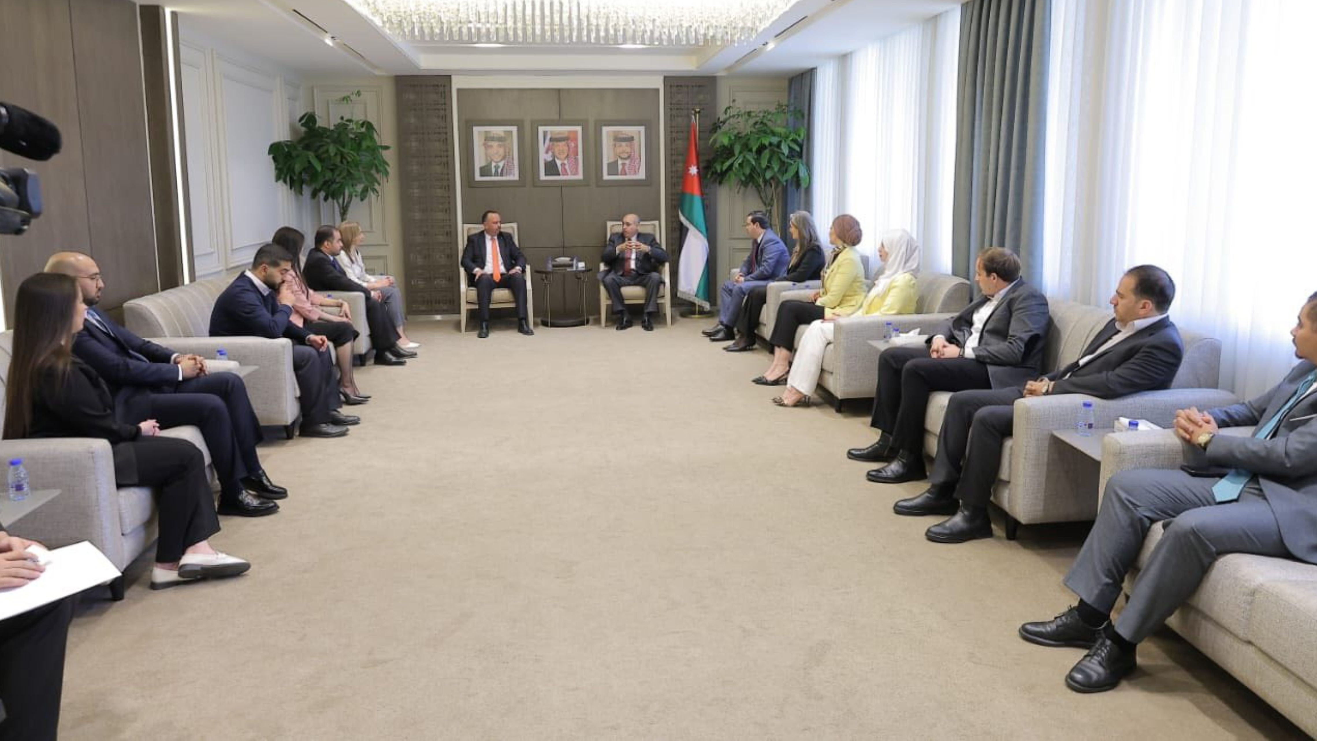 القاضي يؤكد دعم مجلس النواب لتمكين الشباب