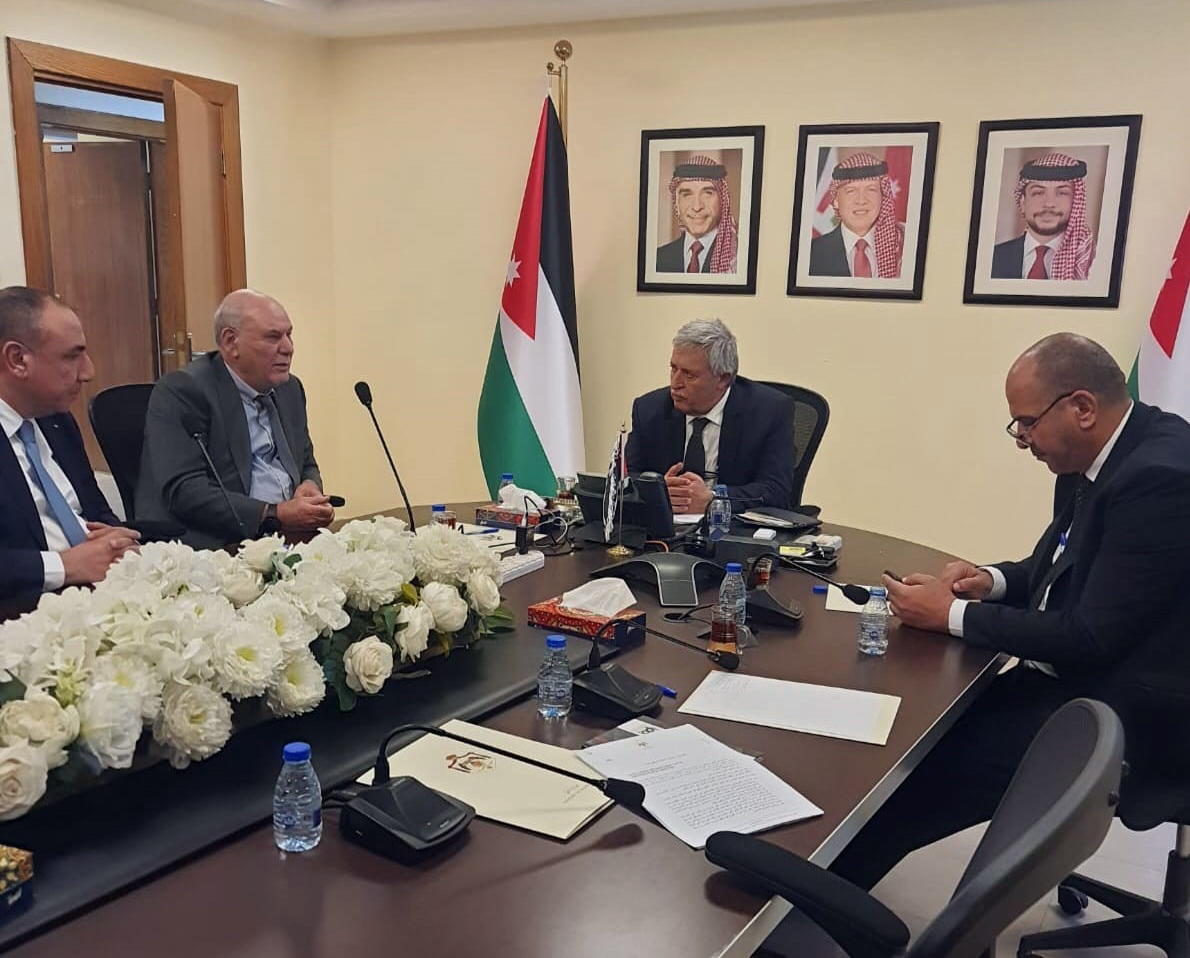 Transport Minister discusses improving drivers' conditions, social protection