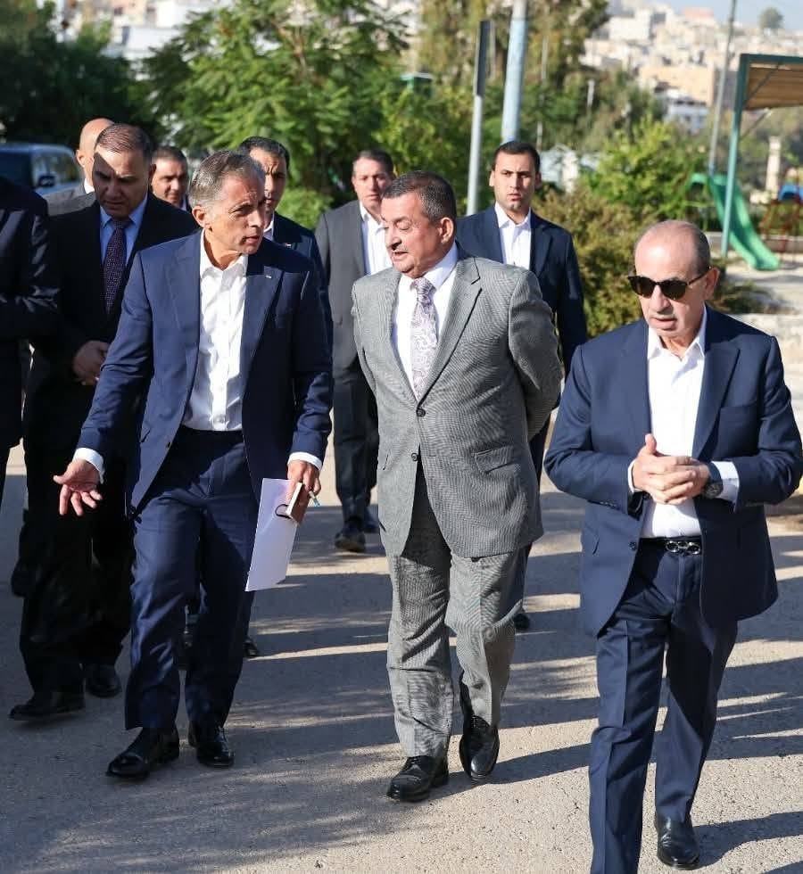 رئيس بلدية الزرقاء يثمن زيارة رئيس الوزراء لحي جناعة وحديقة الجندي