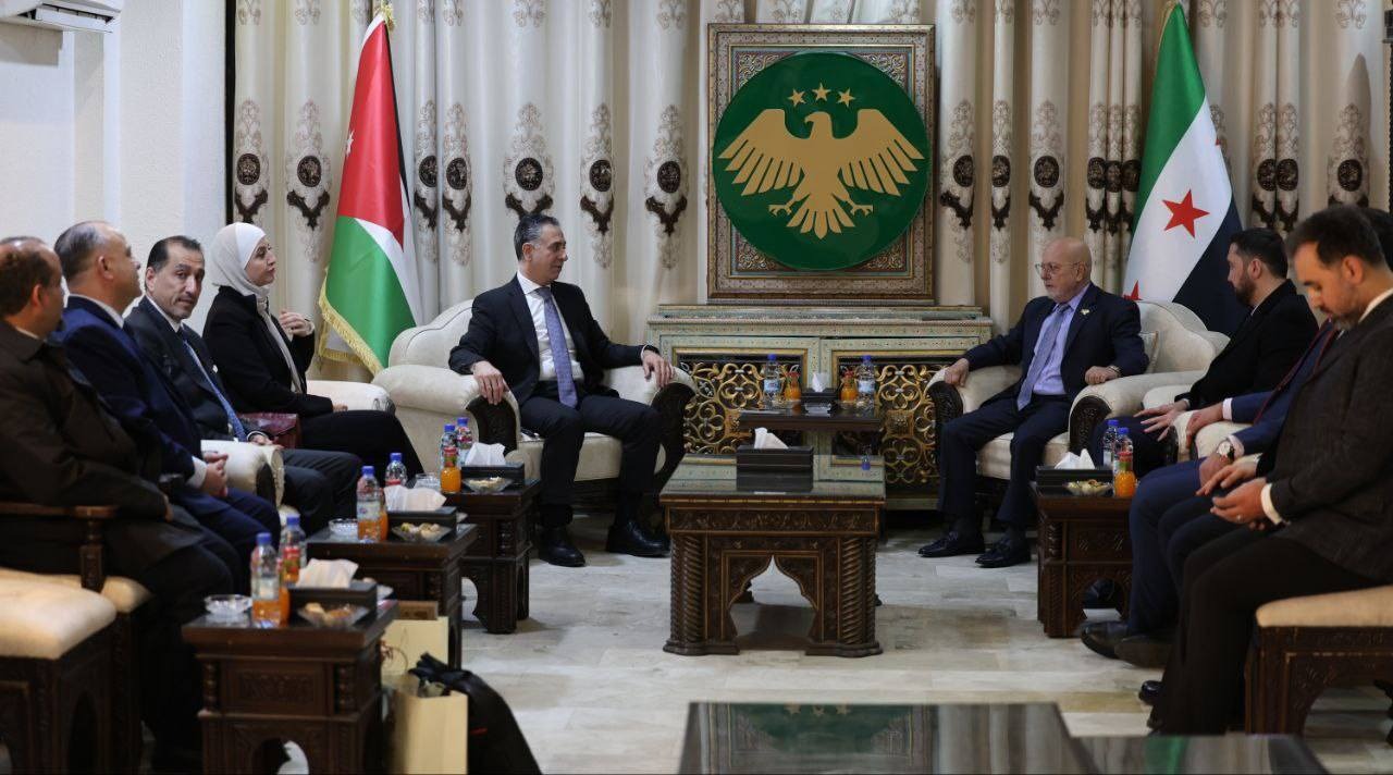 الأردن وسوريا يتفقان على تعزيز وتنشيط التبادل التجاري