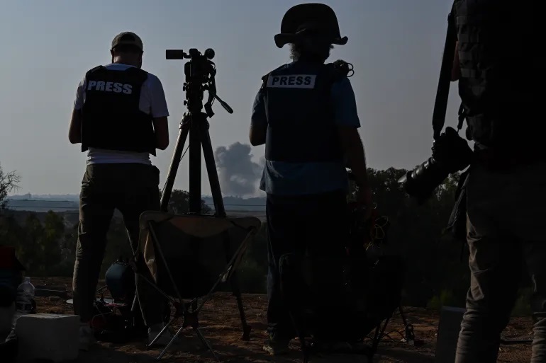 رابطة الصحافة الأجنبية تنتقد تمديد عدم دخول الصحفيين لغزة