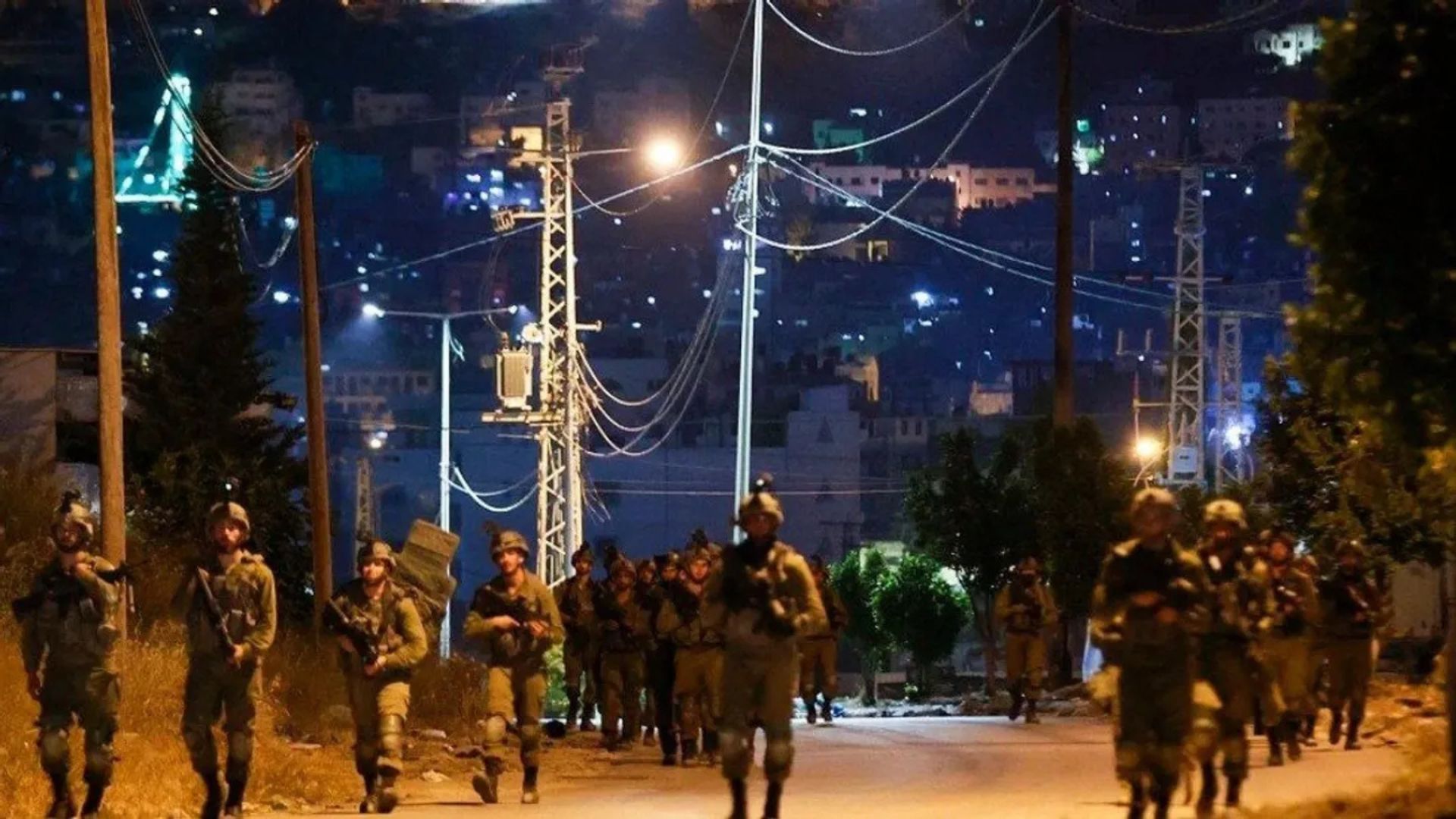 استشهاد فلسطيني باشتباك مسلح مع قوات الاحتلال الإسرائيلي في نابلس