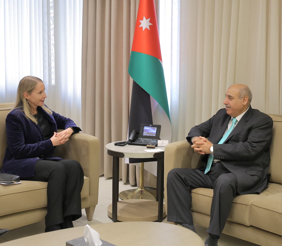 رئيس "النواب" يلتقي السفيرة الهولندية