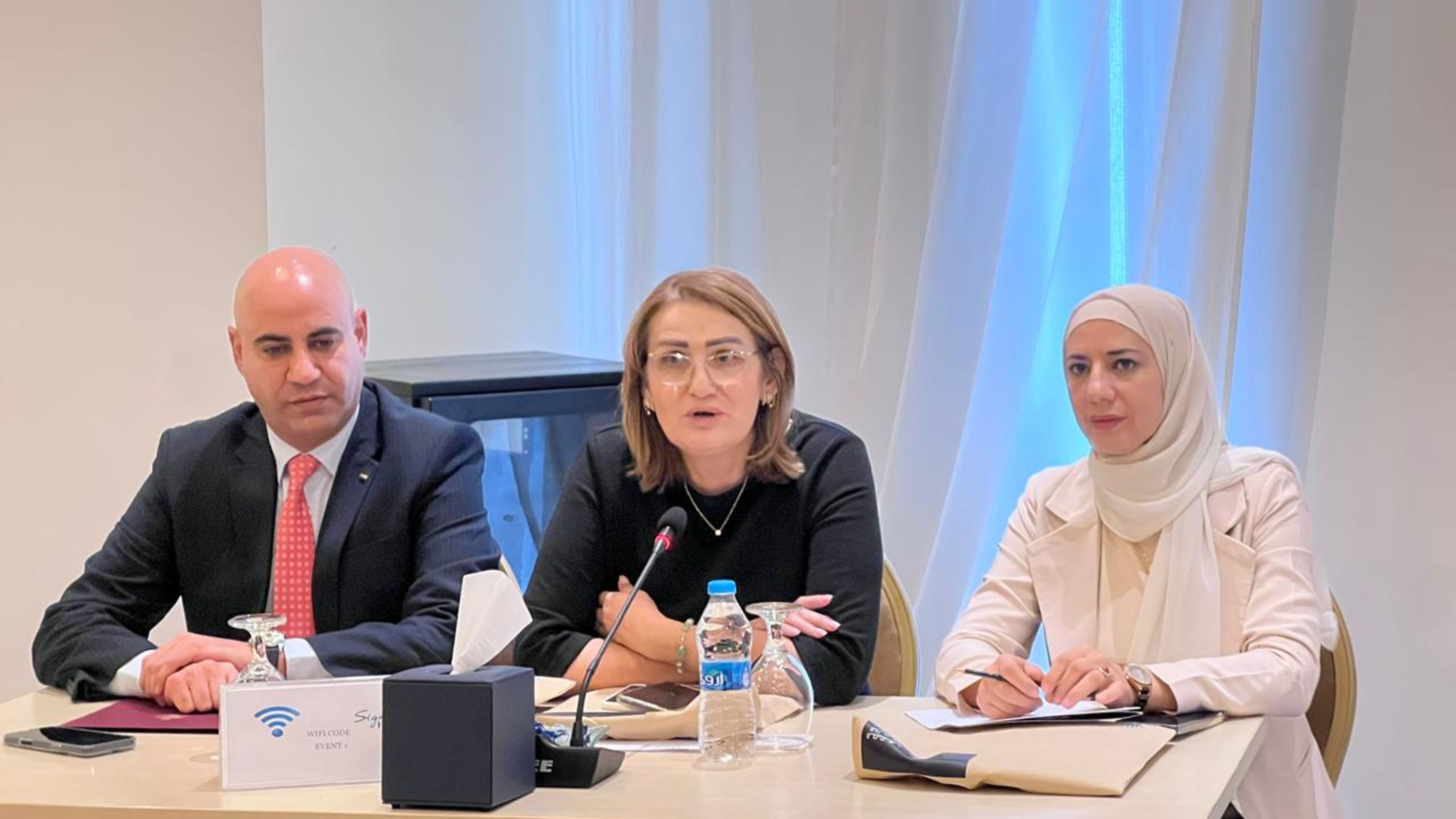 جلسة نقاشية حول الدليل الإرشادي لضباط ارتباط حقوق الإنسان