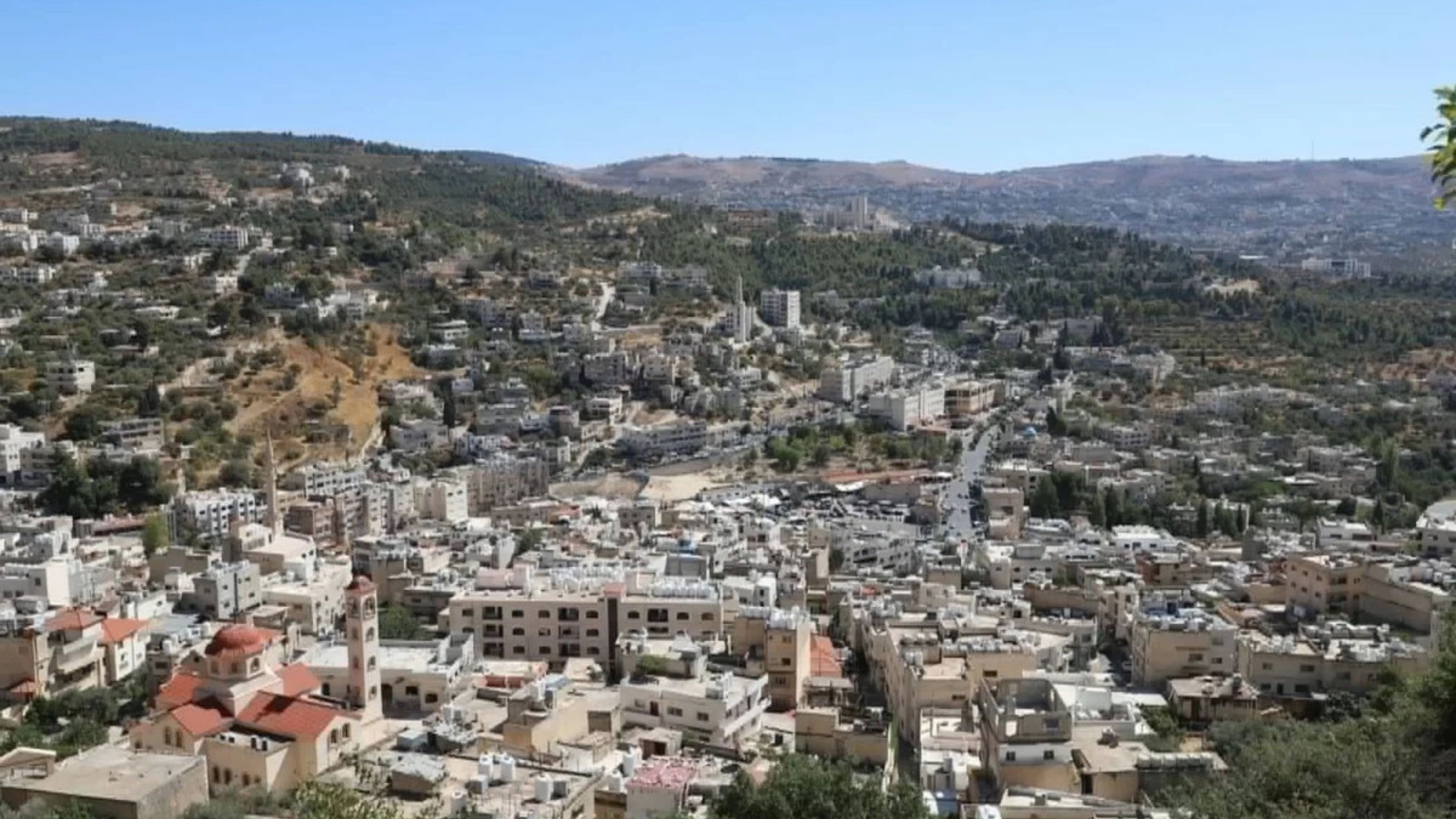 فاعليات في عجلون: الأجهزة الأمنية تحمي الوطن وتعزز الاستقرار