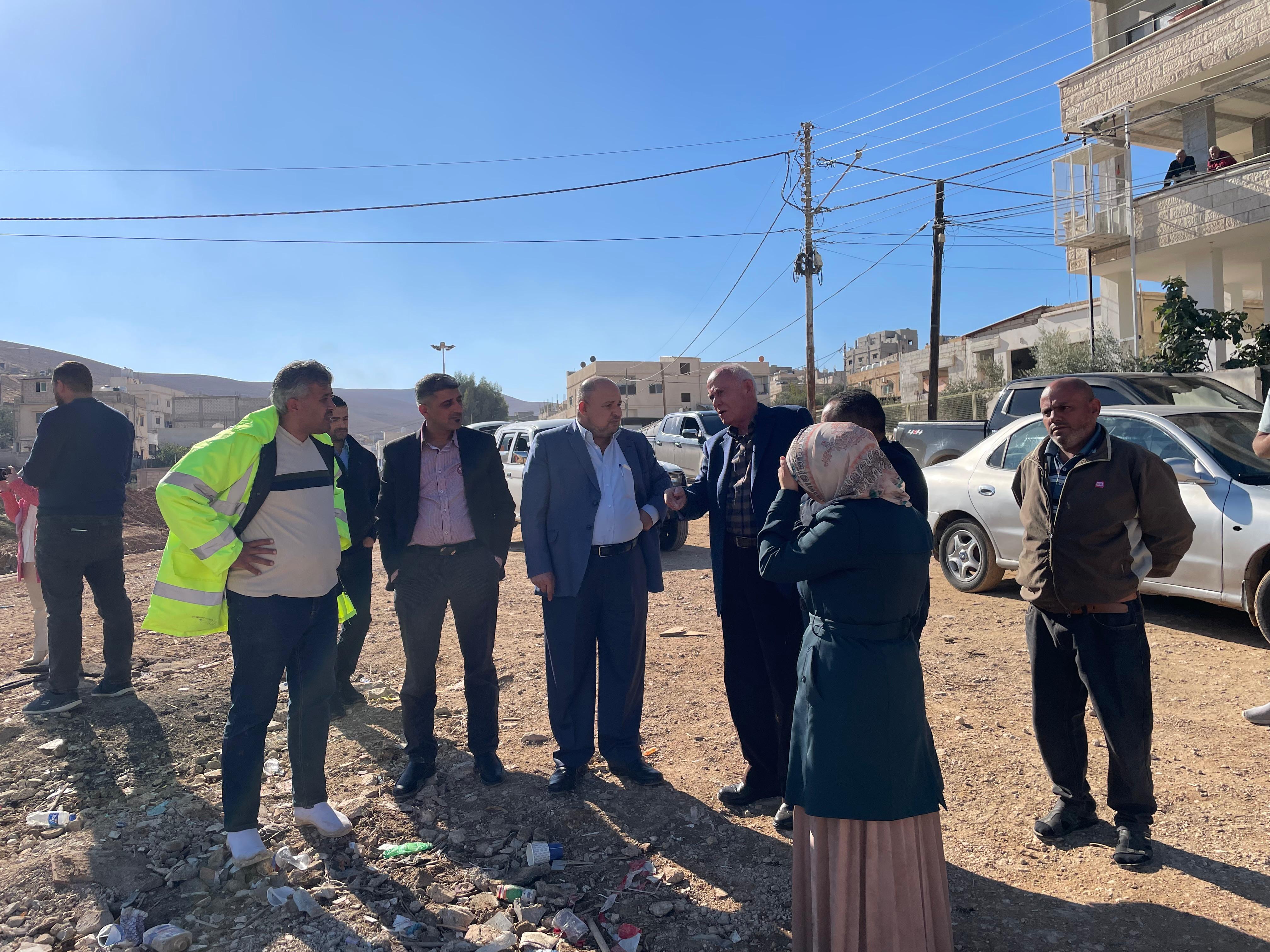 الرحامنة:  خطط لإعادة تأهيل البنية التحتية في البلديات لمواجهة التغيير المناخي