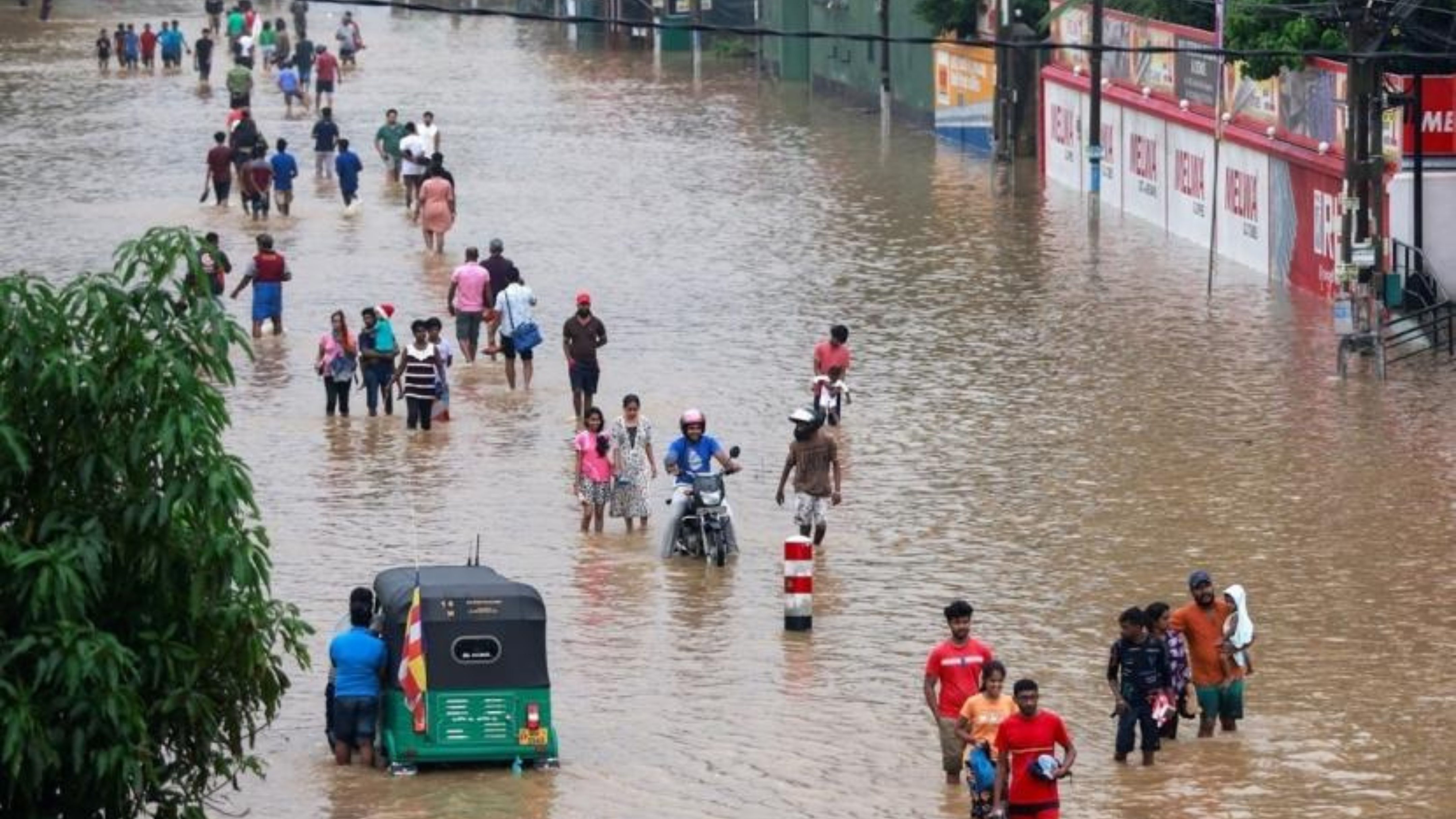 سريلانكا: وفاة 31 شخصًا جراء الفيضانات والانهيارات الناجمة عن الأمطار الغزيرة