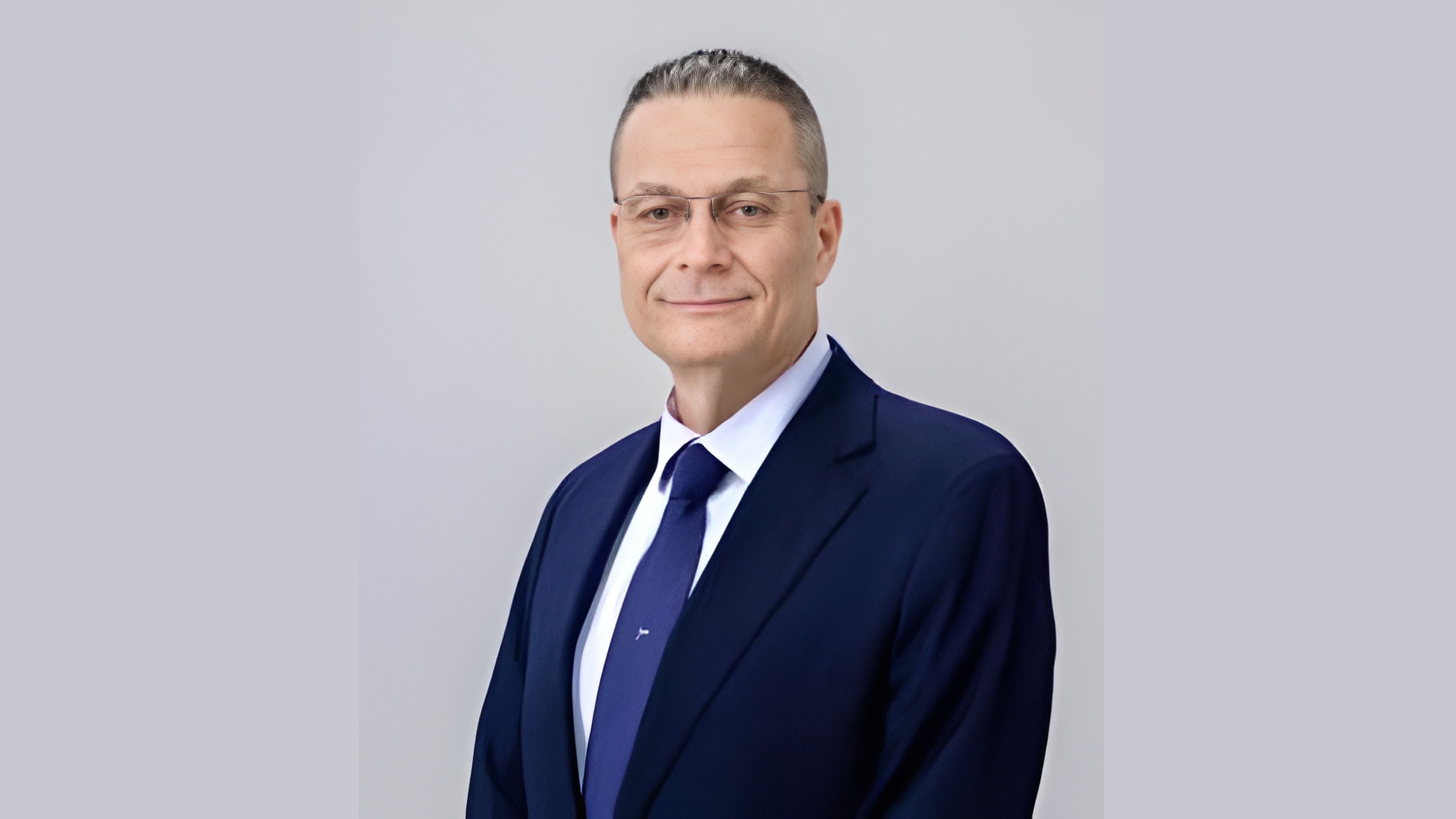 محافظ البنك المركزي: الاقتصاد الوطني يستند إلى بيئة مستقرة مالياً ونقدياً