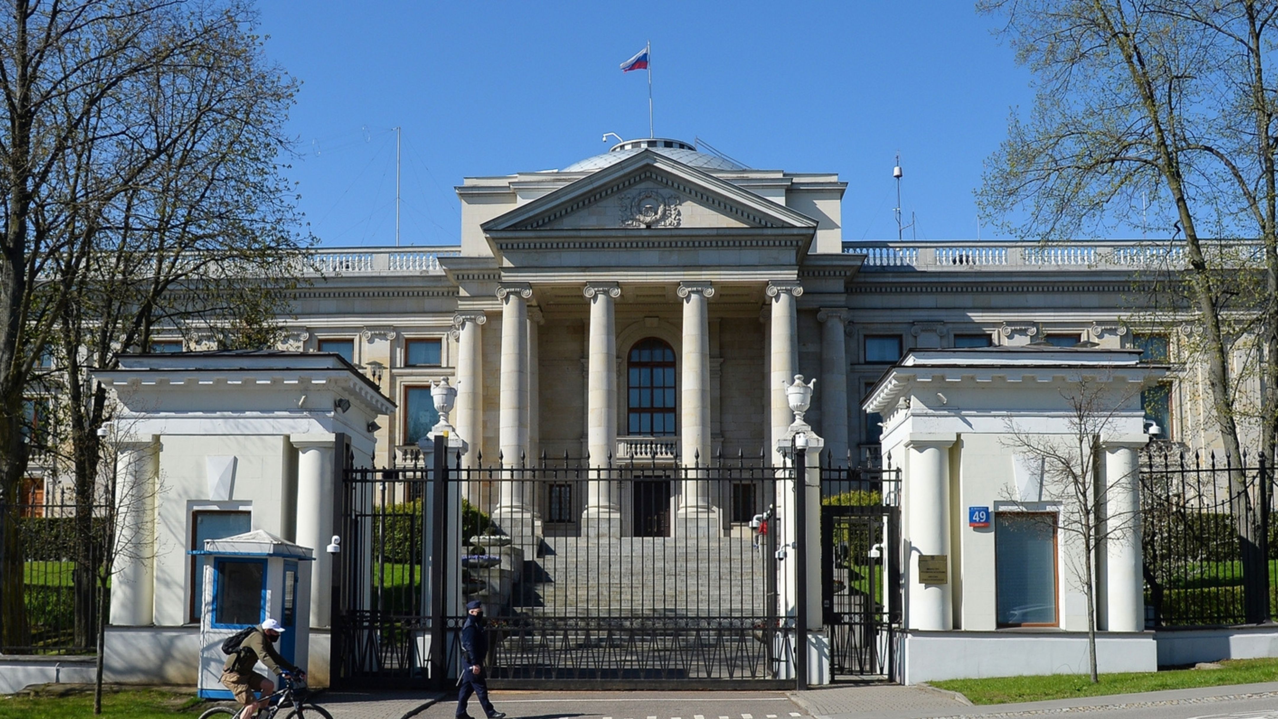 روسيا تغلق القنصلية البولندية ردًا على خطوة مماثلة