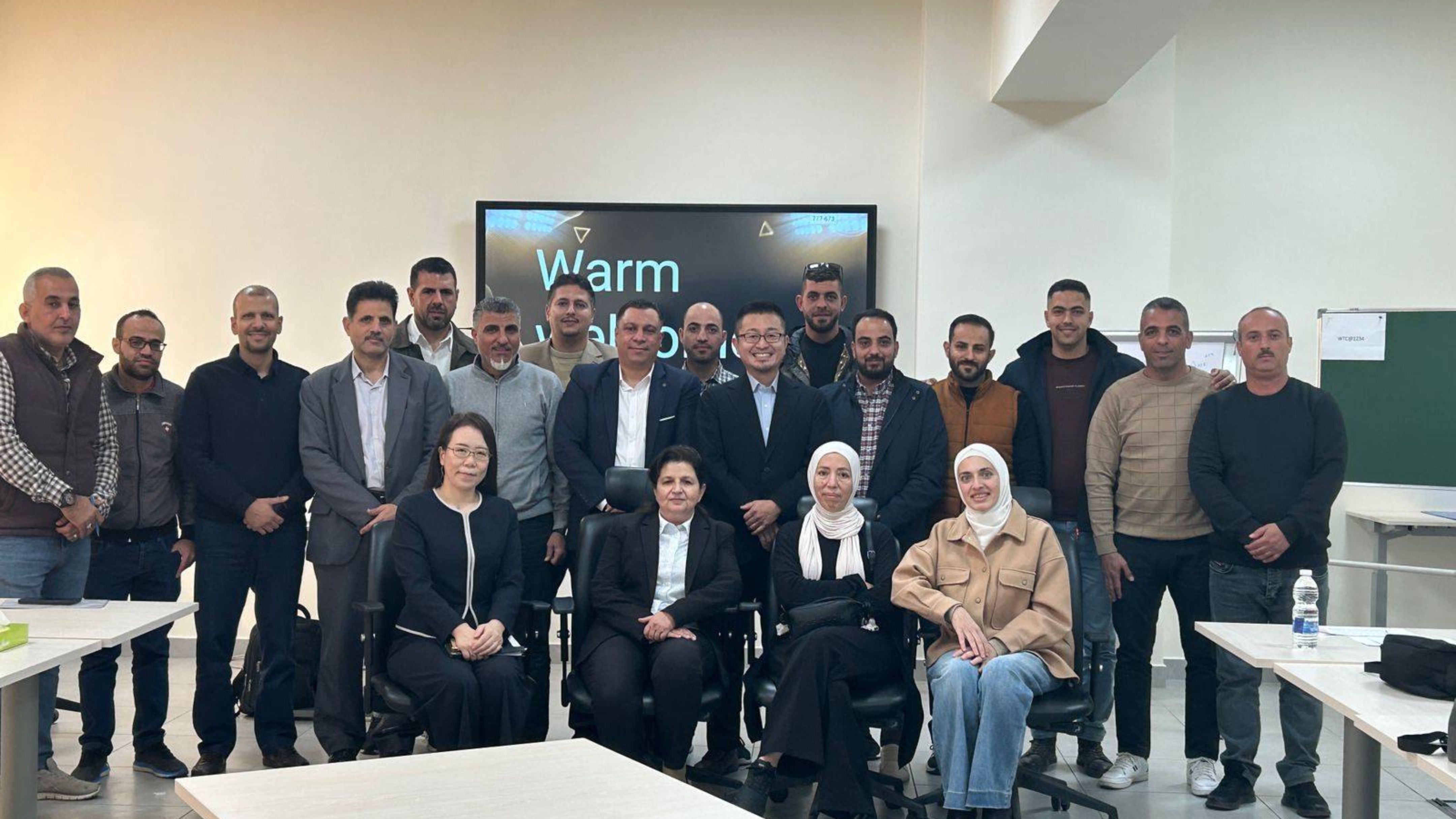 سلطة المياه تعقد دورتين تدريبيتين للعاملين في قطاع المياه الفلسطيني