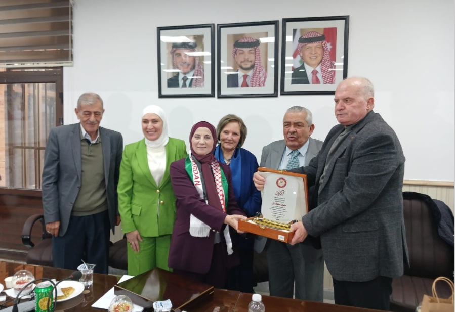 "إعمار إربد" تُكرم الدكتورة حنان ملكاوي بعد فوزها بجائزة عربية مرموقة