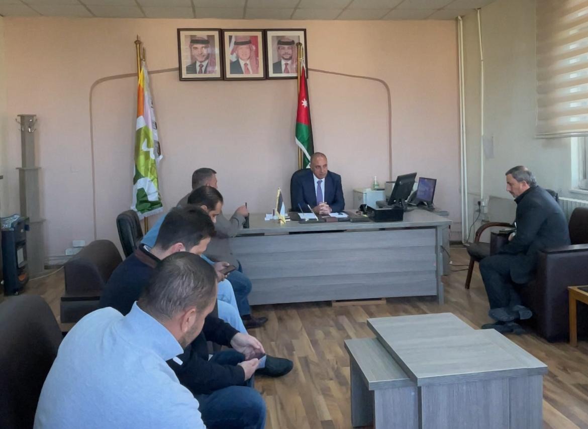 الشواربة يتفقد منطقة القويسمة ومركز ابو علندا للأرشفة