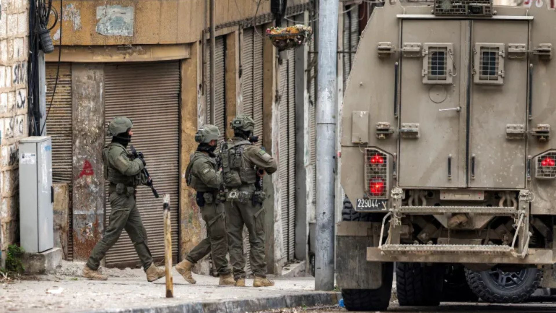 عين على القدس يسلط الضوء على إرهاب المستوطنين ومصادرة أراضي الفلسطينيين