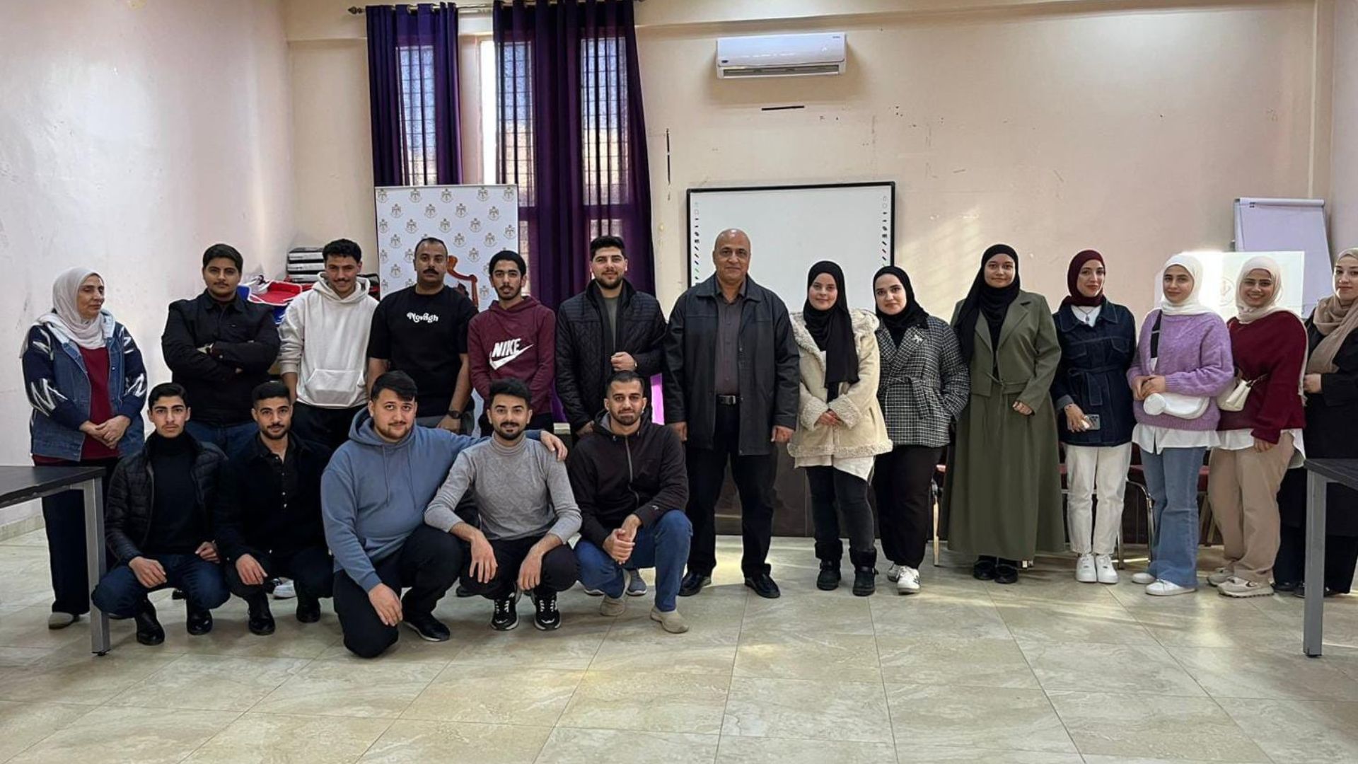 اربد: جلسات تدريبية حول تعزيز مشاركة الشباب بالحياة السياسية