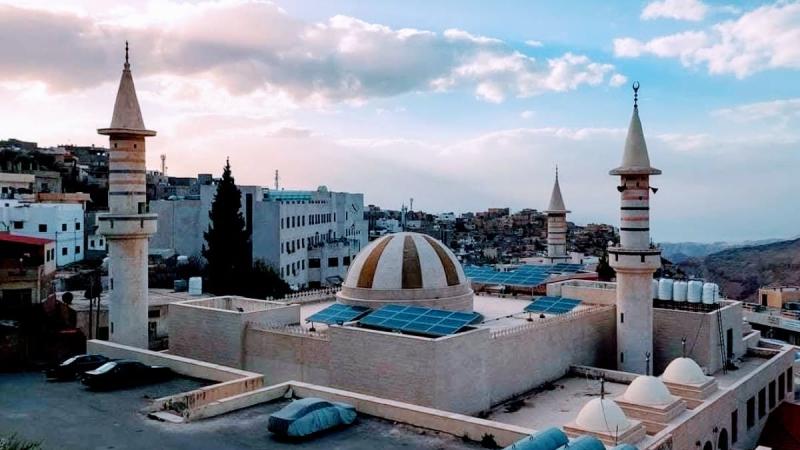 بدء بتطبيق نظام الأذان الموحّد في الطفيلة