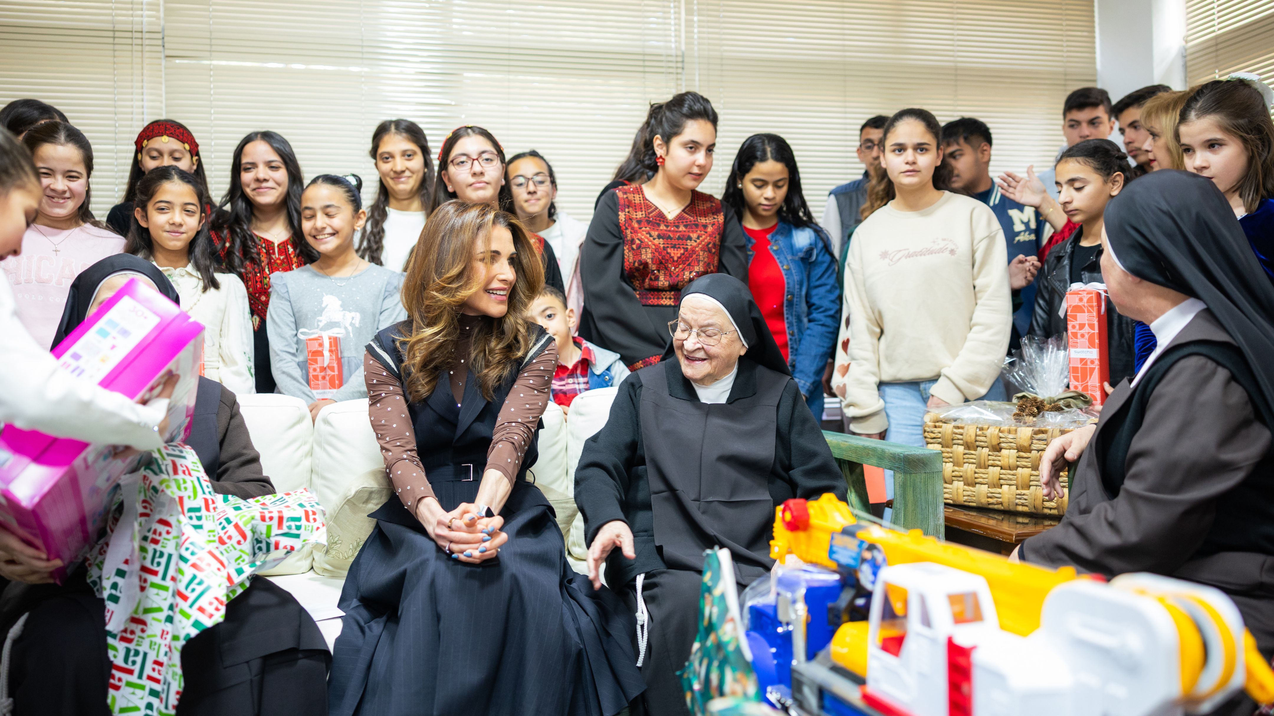 Queen Rania Joins Children's Christmas Festivities at Mar Mansour Charitable Society