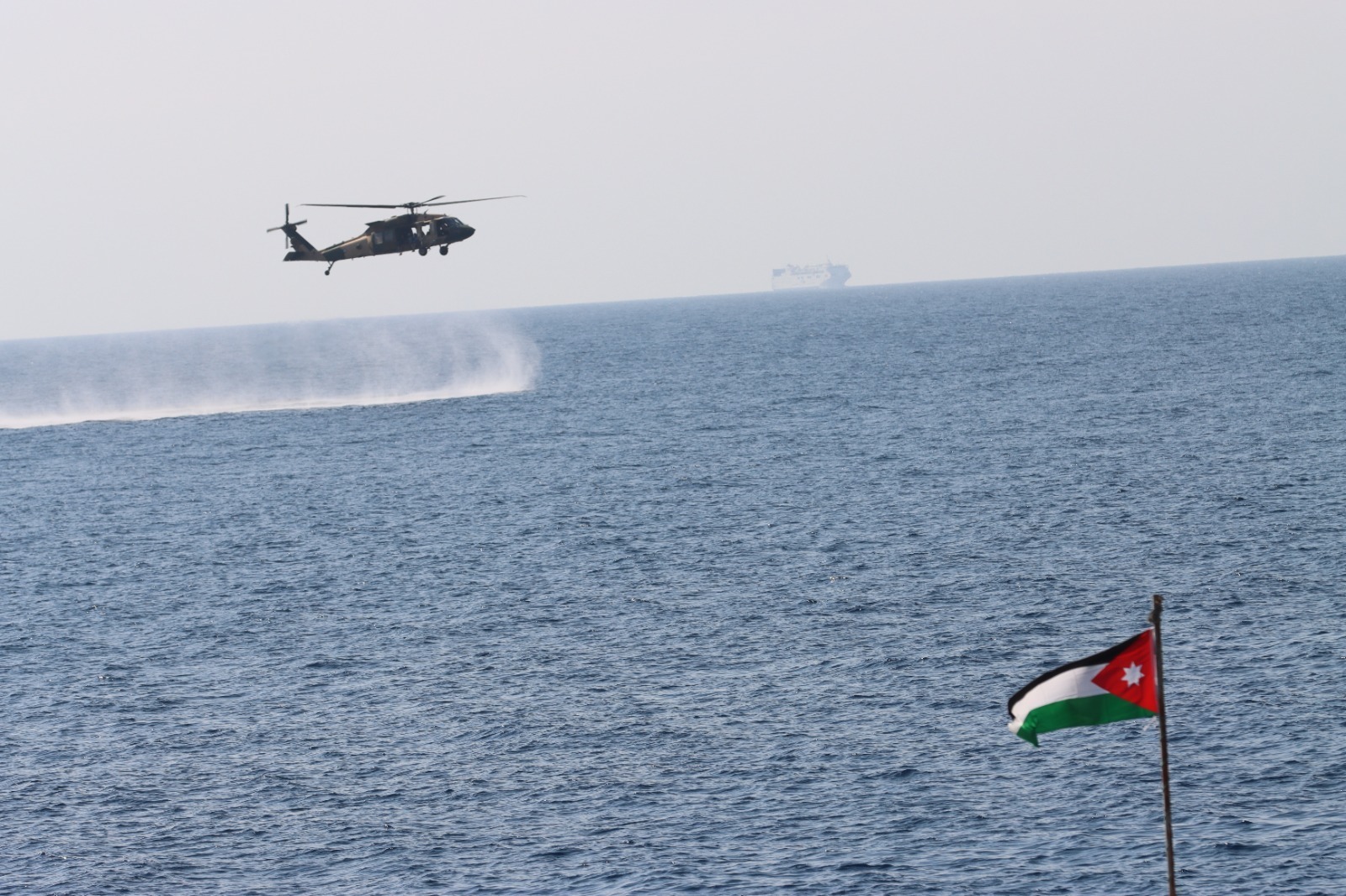 اختتام فعاليات مسابقة المحارب المائي بمشاركة عسكرية وأمنية