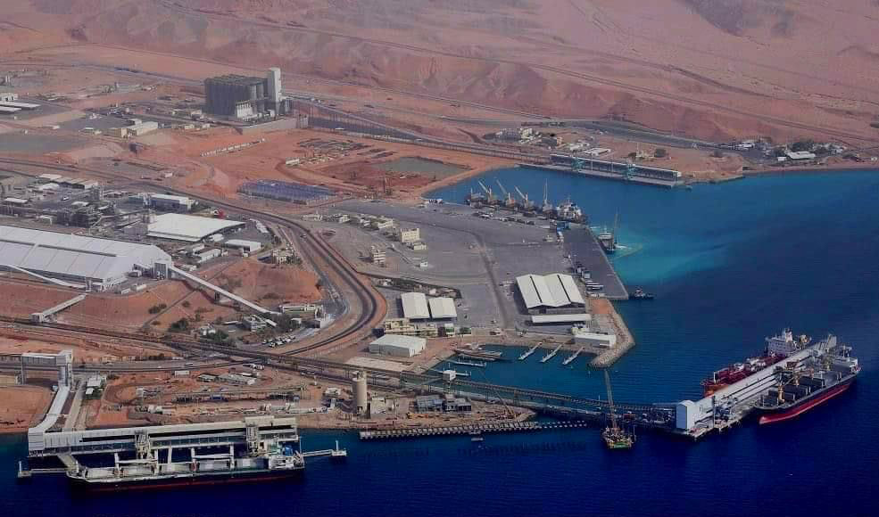 "إدارة وتشغيل الموانئ": عودة حركة الشحن والمناولة إلى طبيعتها