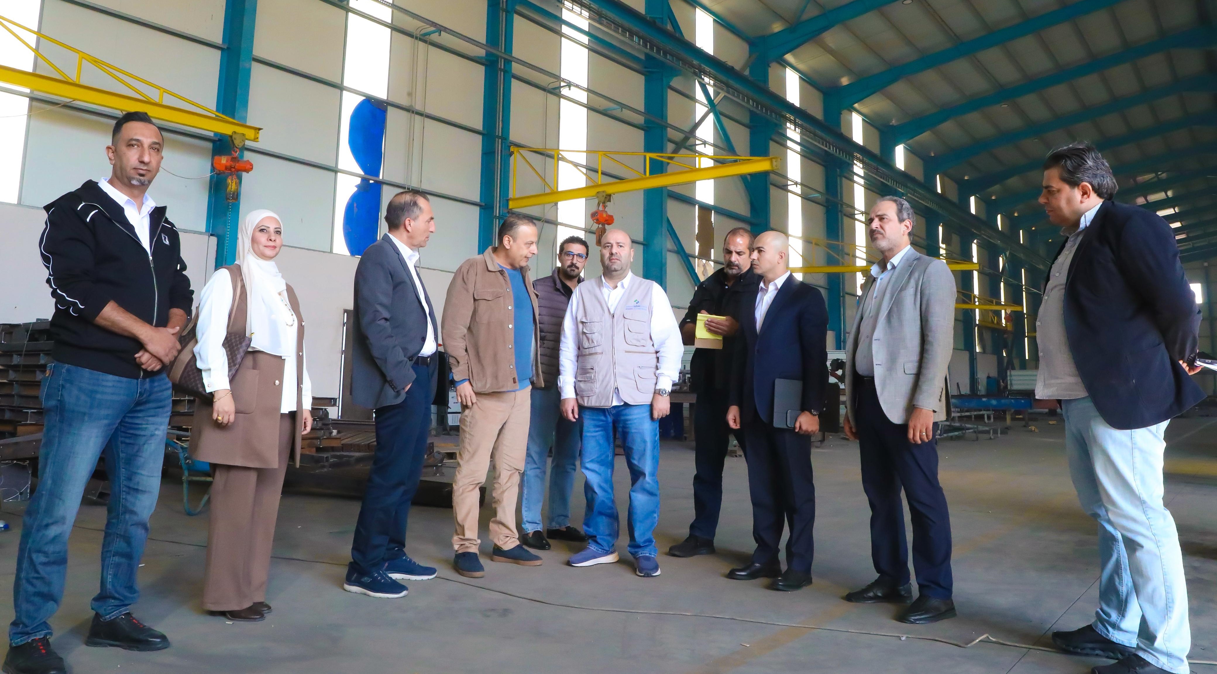 مفوض الاستثمار بسلطة العقبة يتفقد عددا من المشاريع