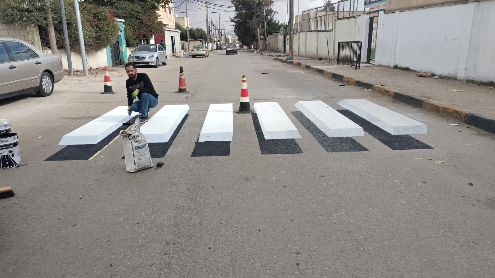 بلدية بني عبيد تنفذ ممرا للمشاة بتقنية "ثري دي"