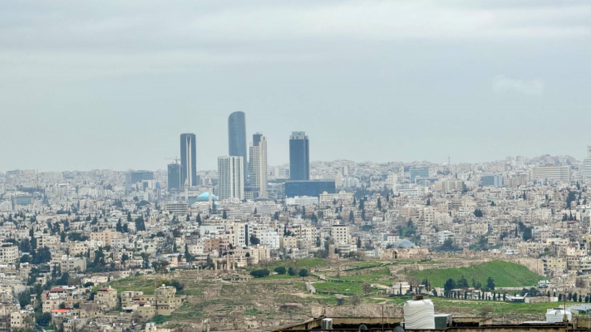 تعمّق المنخفض الجوي وتزايد فرص الأمطار الغزيرة اليوم وغدا