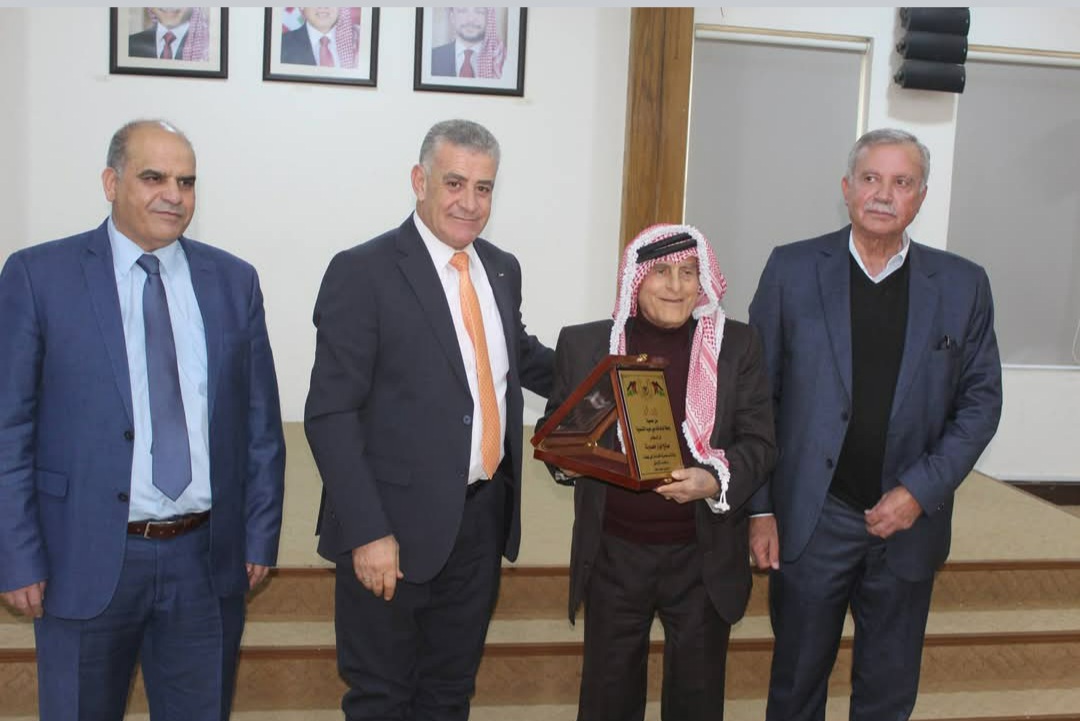 اربد: حفل تكريمي لنخبة من حملة شهادة الدكتوراة