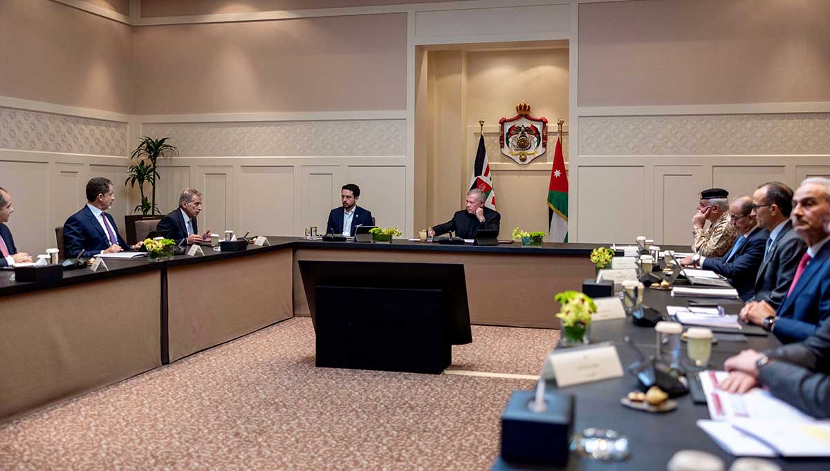 King briefed on government plan to develop first phase of Amra City