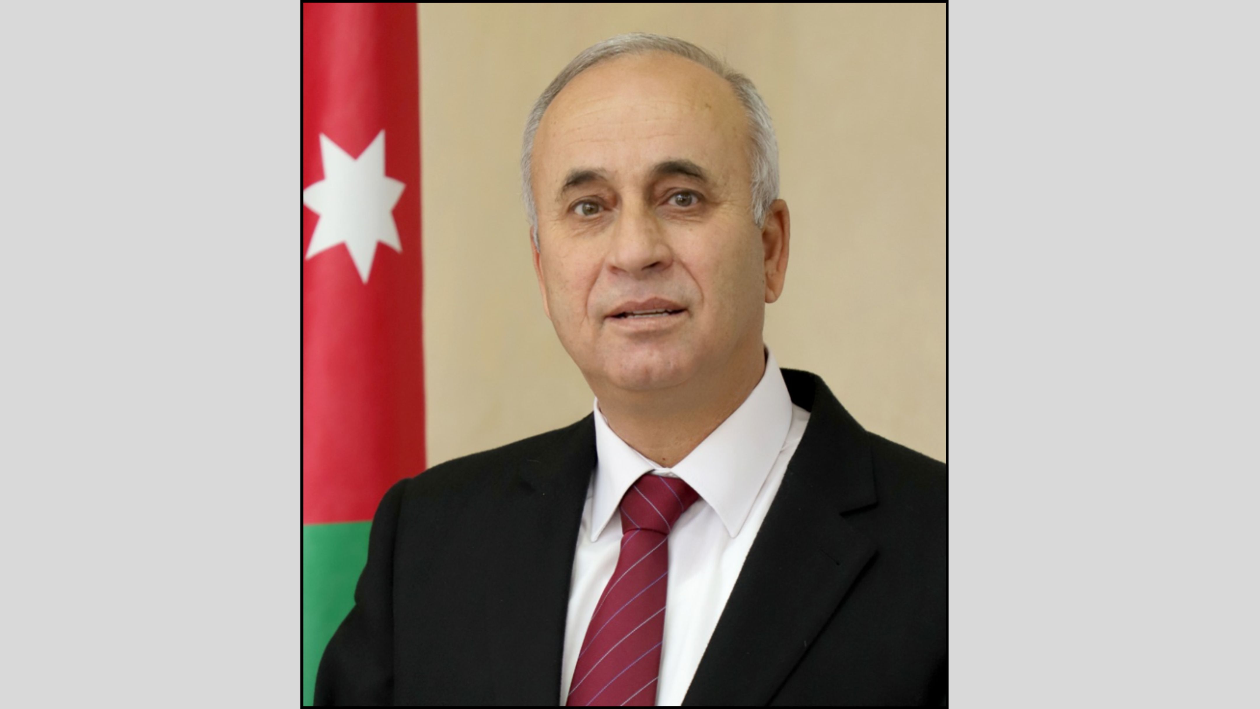 مدير عام الضريبة: الحكومة تبنت عدم فرض أي ضرائب