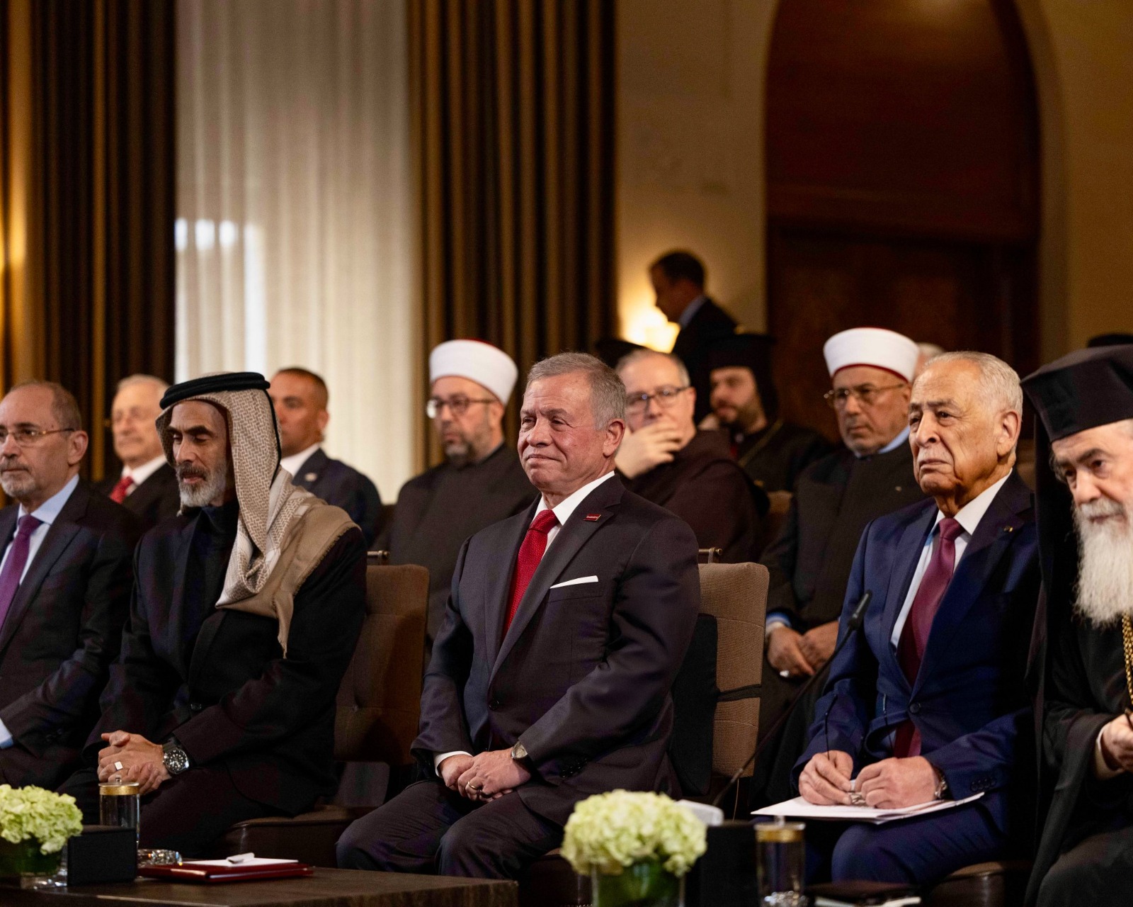 King receives Christian, Muslim religious leaders from Jerusalem, Jordan ahead of Christmas
