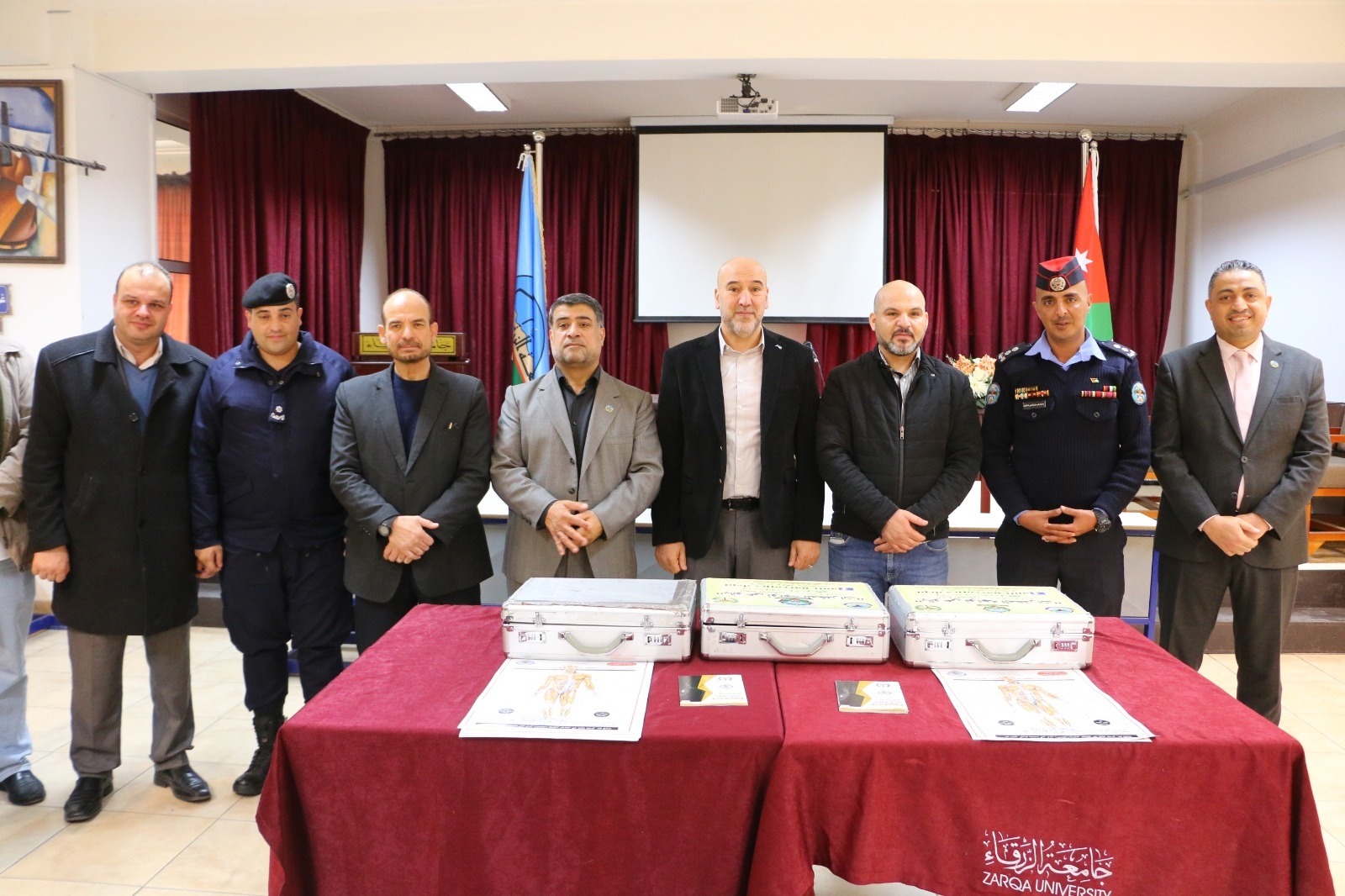 جامعة الزرقاء تستضيف معرضا متنقلا لمكافحة المخدرات