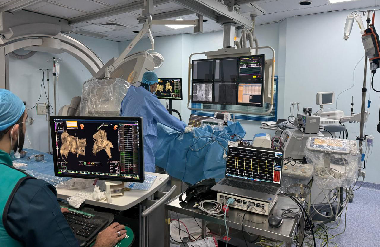 مستشفى الملك المؤسس يجري أول عمليات "كي كهربائي" لتسارع دقات القلب