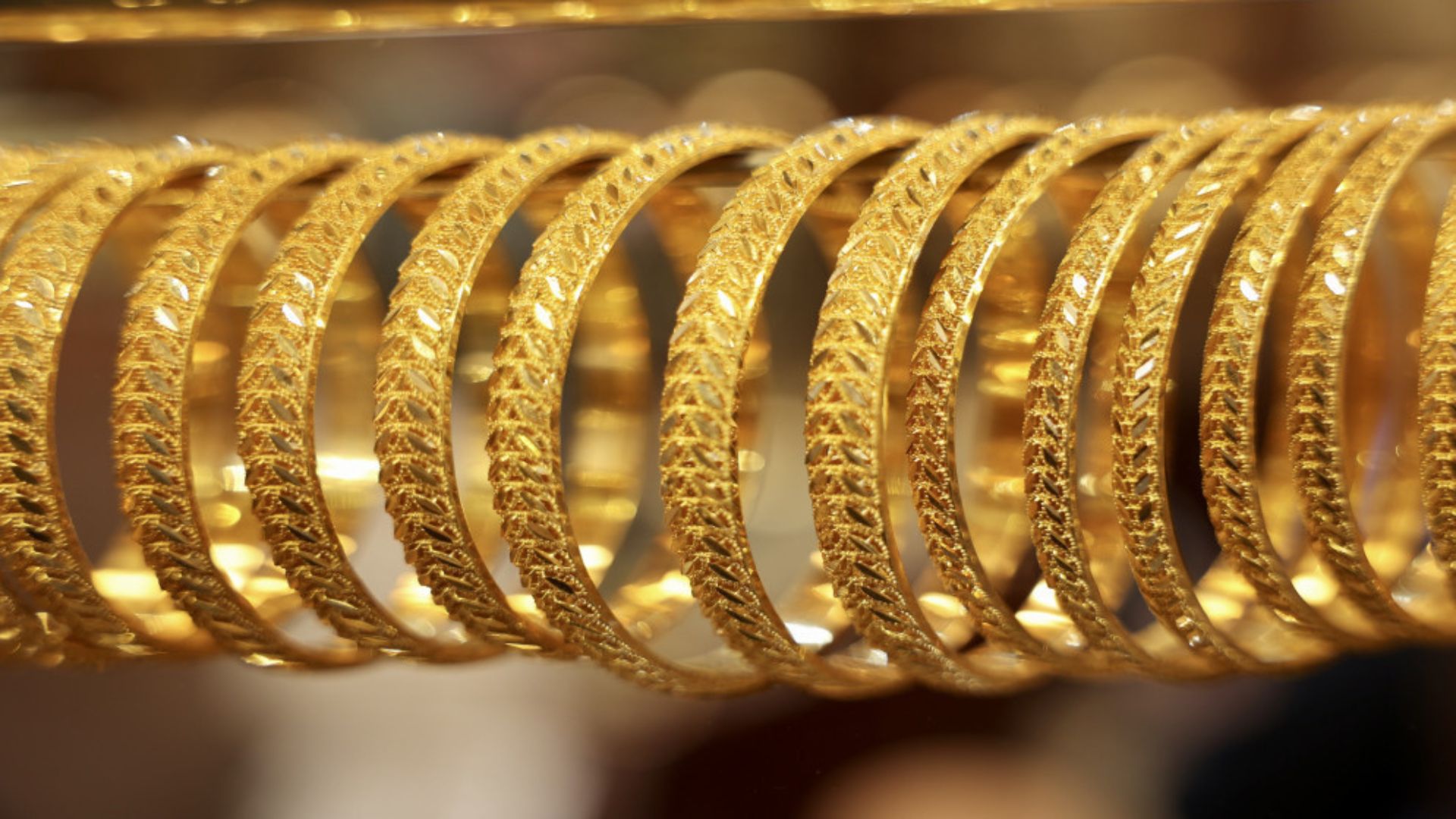 90.2 دينار سعر الذهب عيار 21 بالسوق المحلية