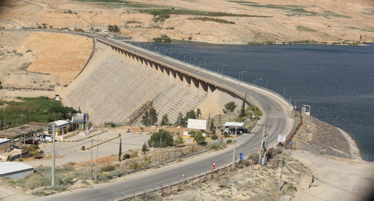 المياه: فيضان سد الموجب خلال الساعات القادمة مع استمرار الحالة المطرية