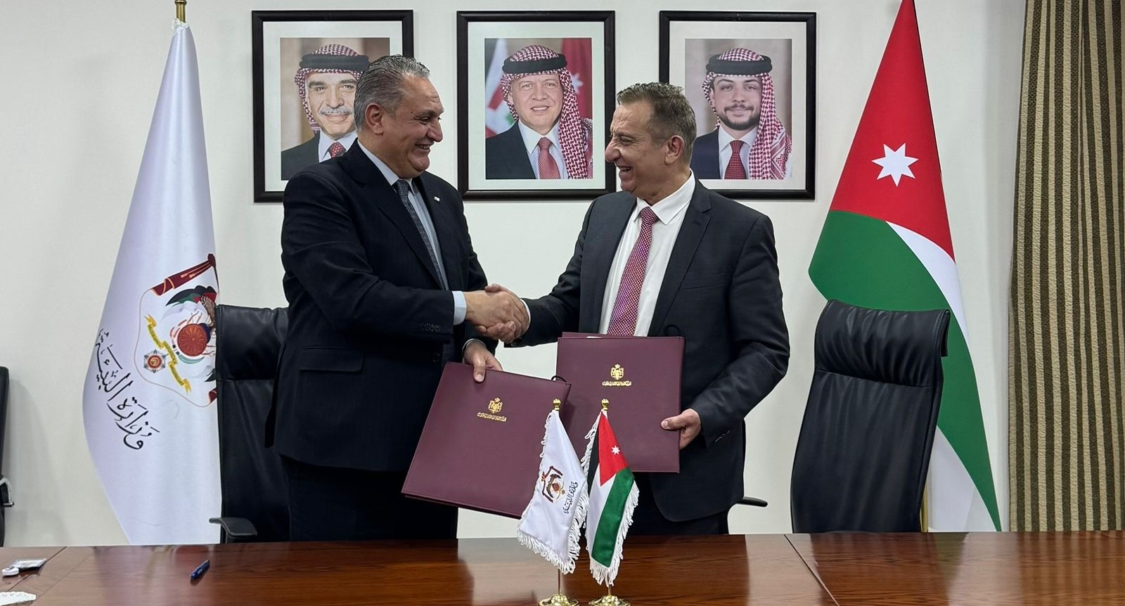 Environment, Agriculture Ministries Sign Deal to Afforest Hasa Forest, Desert Highway