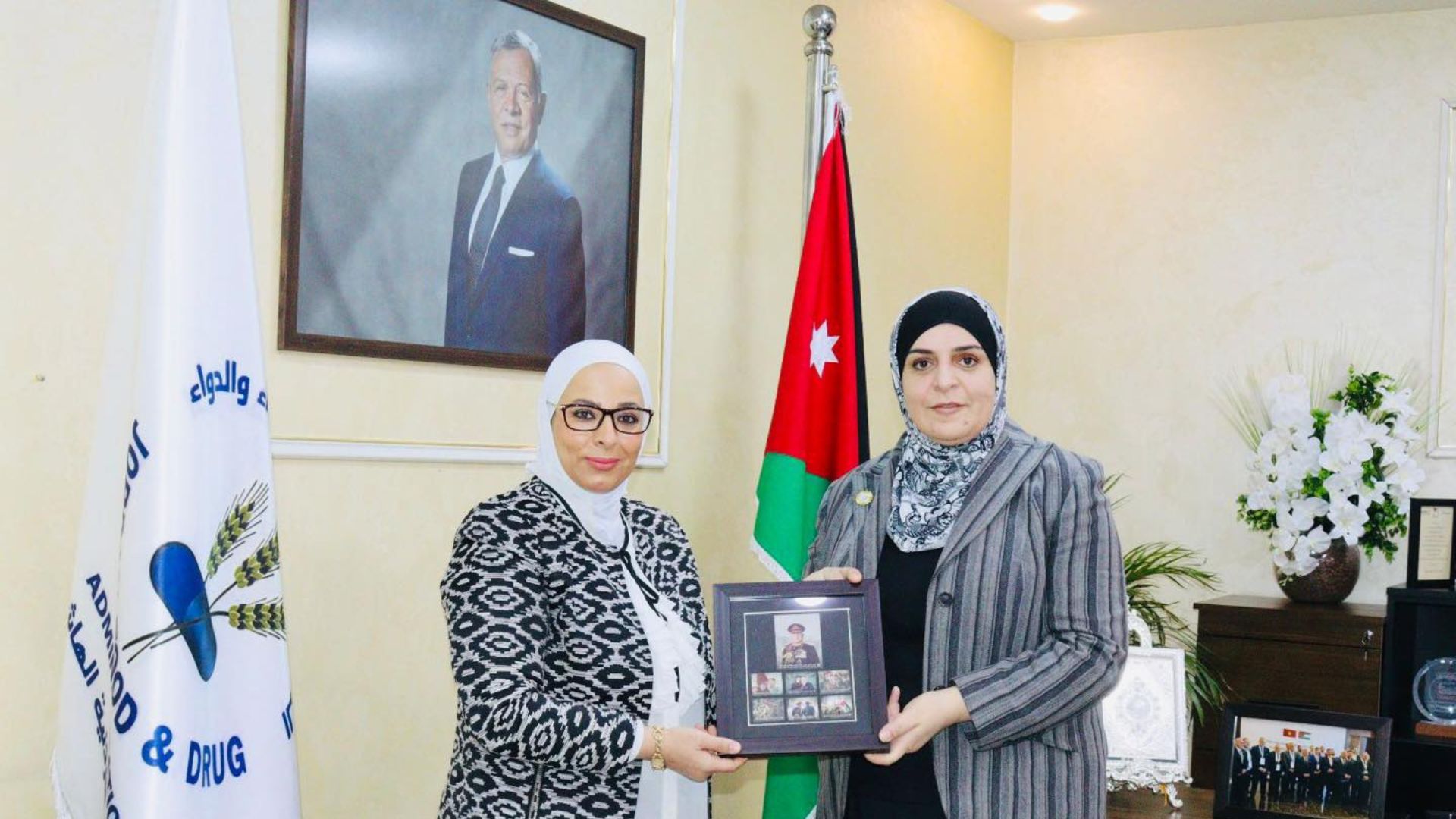 "الغذاء والدواء" و"البريد الأردني" يبحثان آفاق التعاون في مشاريع عمل مشتركة