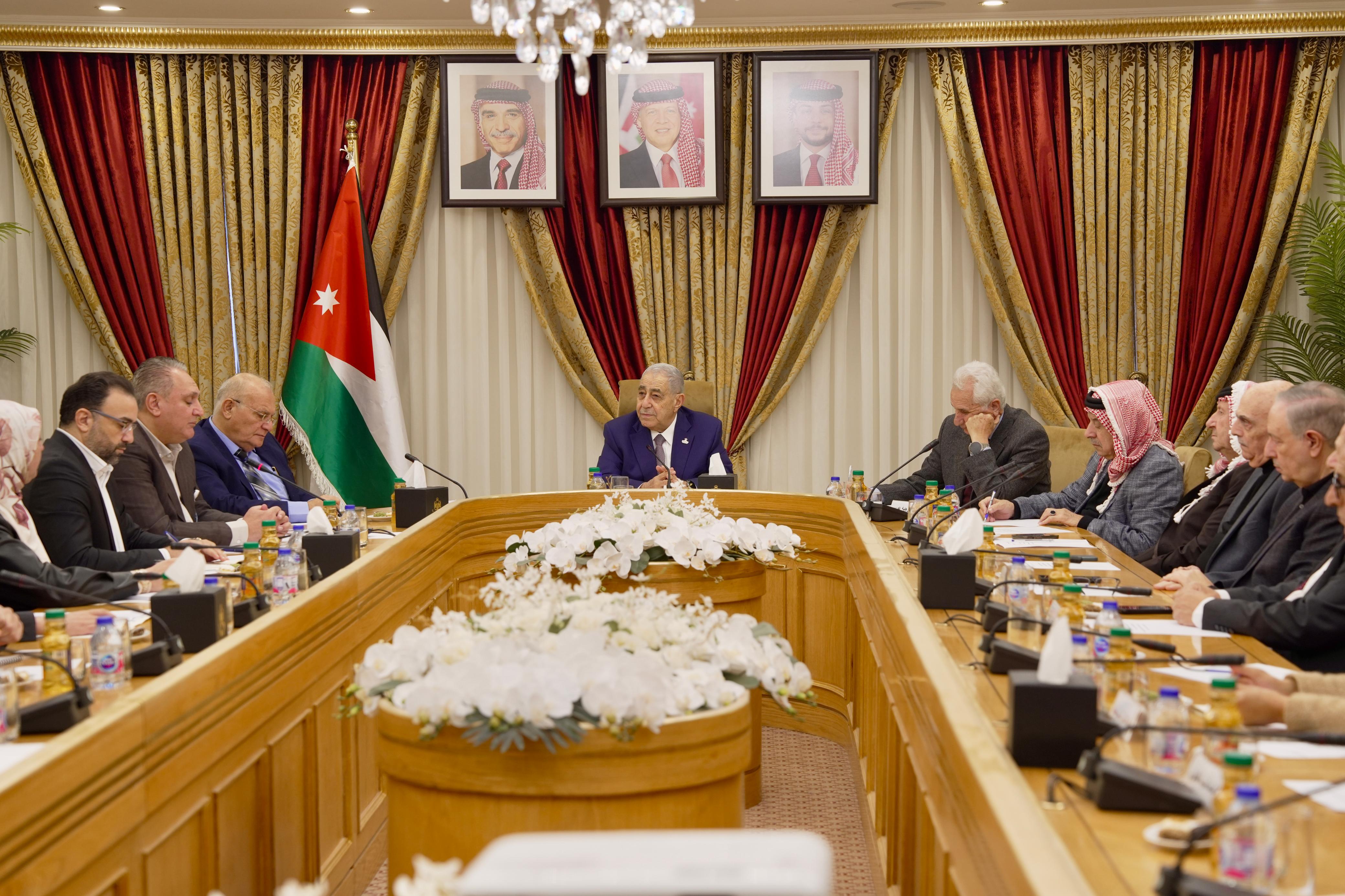 "صحة الأعيان" تبحث استراتيجية وزارة البيئة