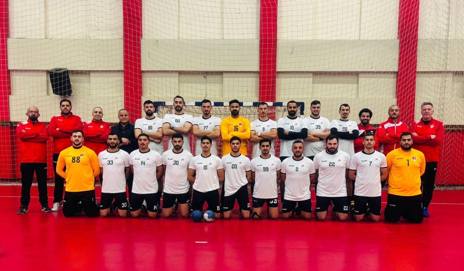 منتخب كرة اليد يبدأ مبارياته الودية في معسكره التدريبي في مصر
