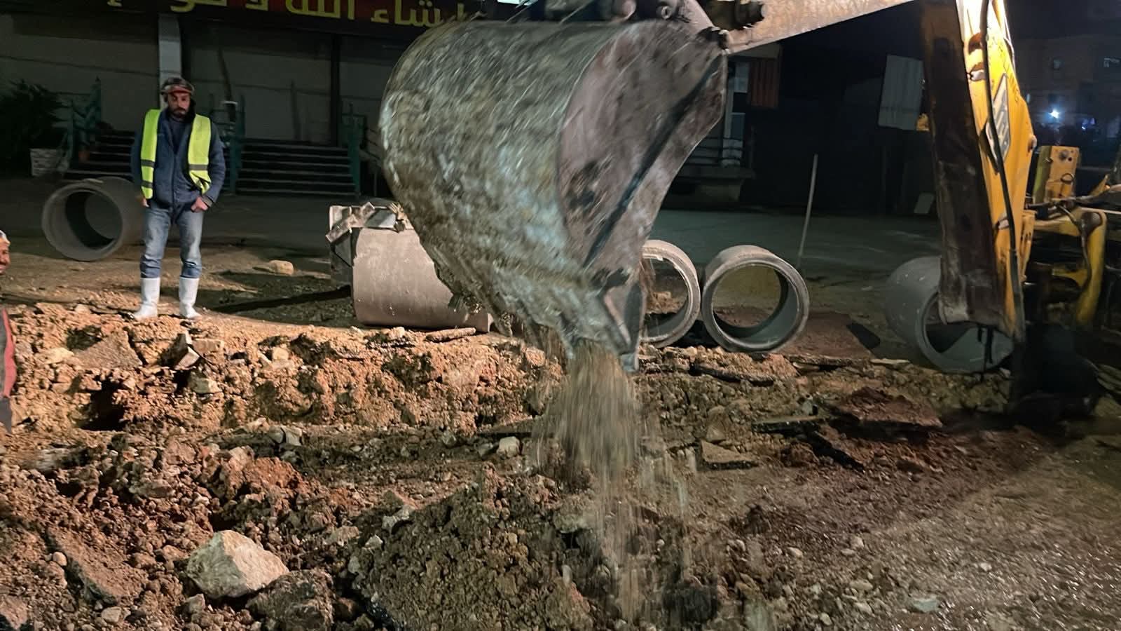 بلدية بني عبيد: تركيب عبارات بديلة بين إشارتي ظفار ومخيم الحصن