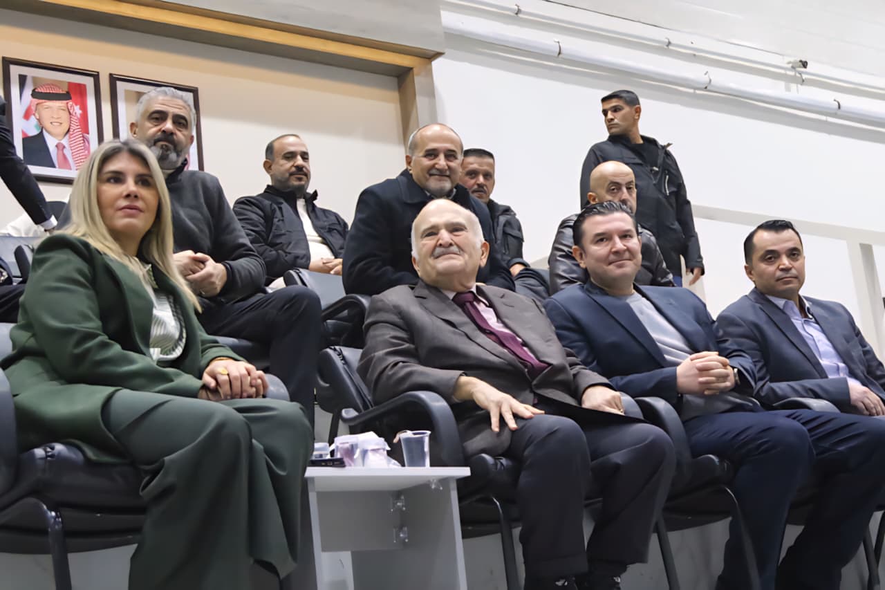 Prince Hassan bin Talal attends national squash team trials, Kingdom taekwondo championship