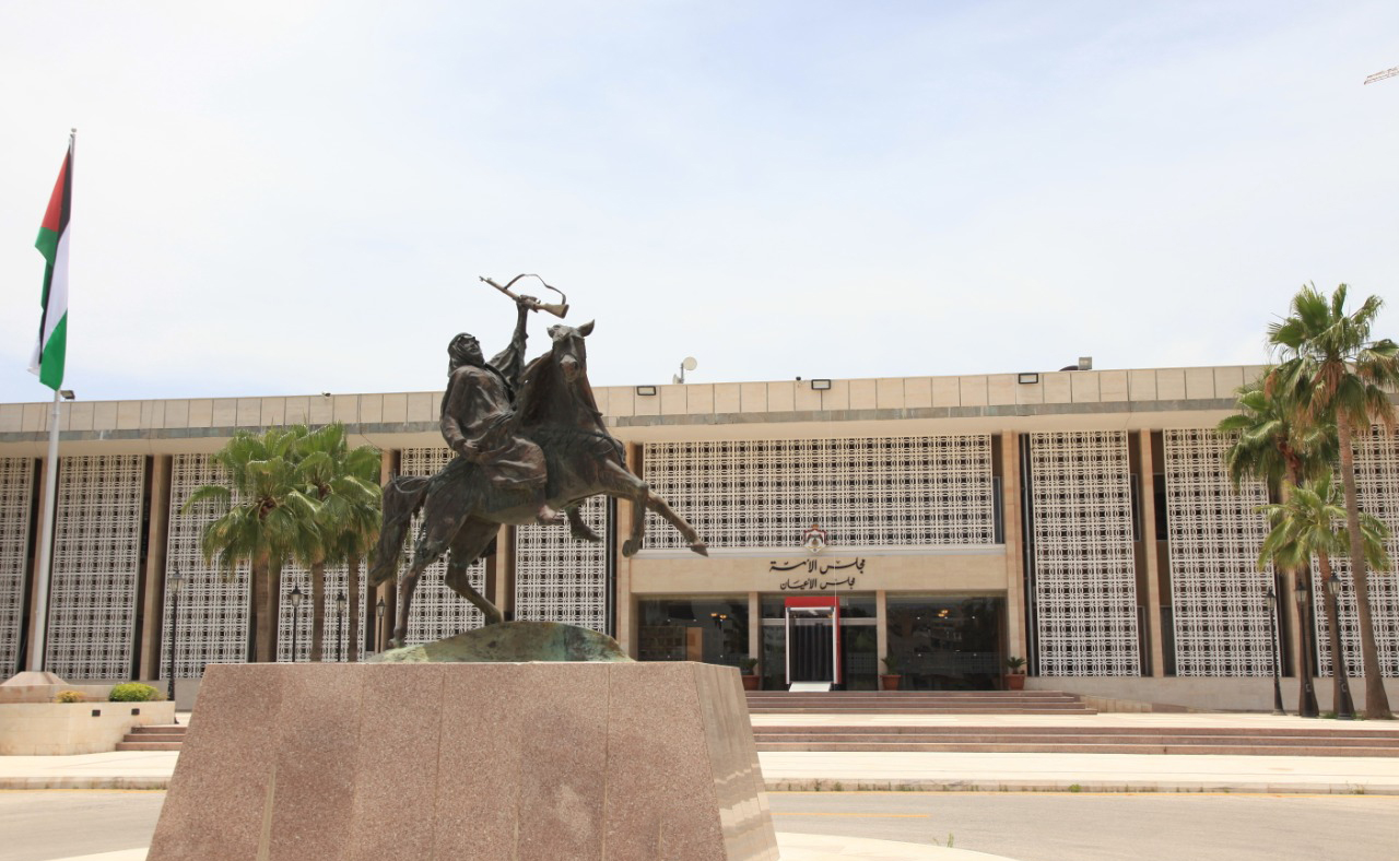 لجنة فلسطين في الأعيان تستنكر بشدة اقتحام الاحتلال الإسرائيلي جامعة بيرزيت