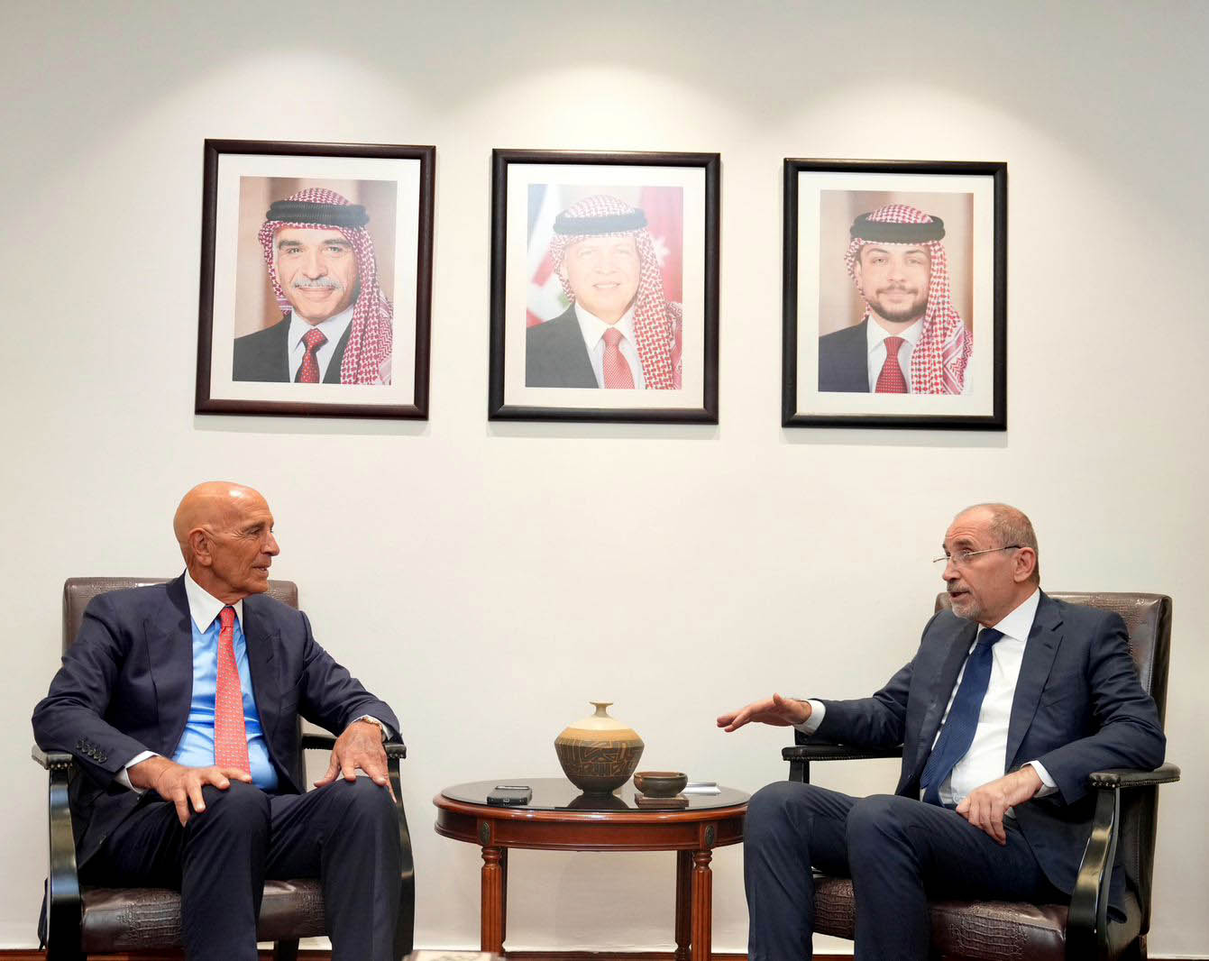 وزير الخارجية يلتقي المبعوث الأميركي الخاص الى سوريا