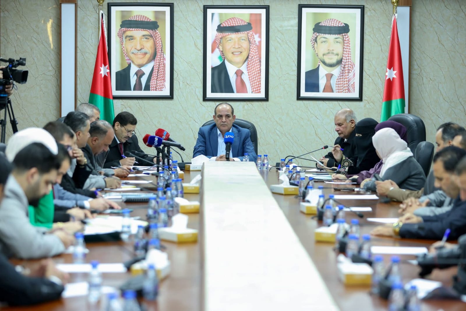 "البادية النيابية" تُناقش سبل تعزيز قطاعي الطاقة والثروة المعدنية بمناطق الريف