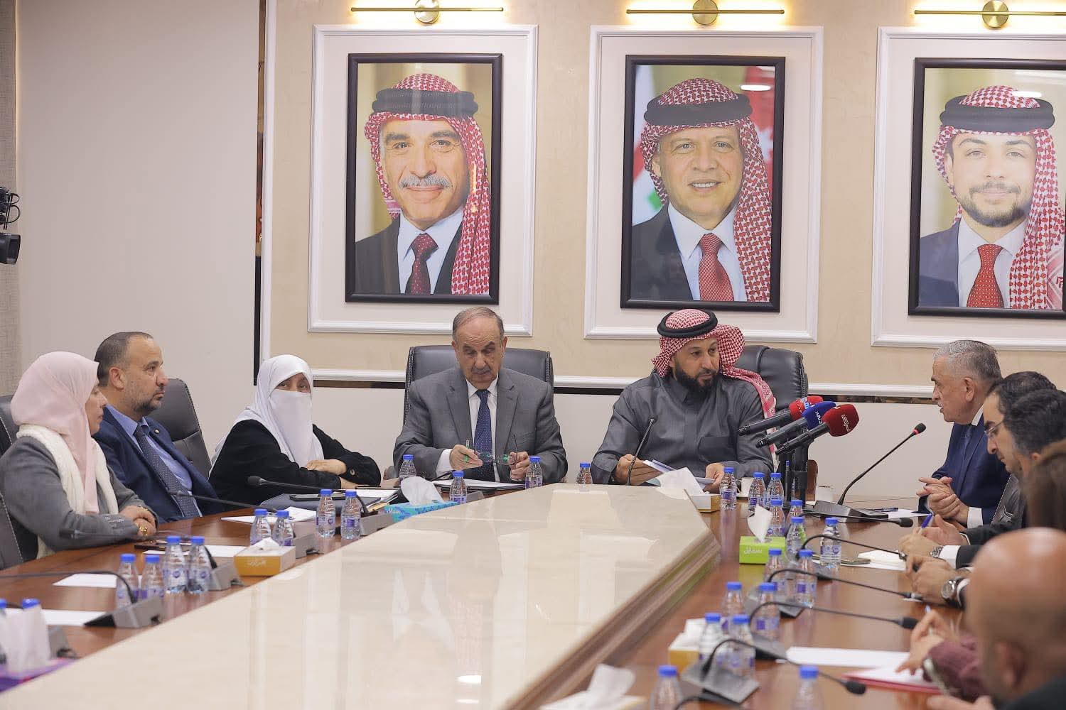 "التعليم النيابية" تطلع على الأداء الأكاديمي للجامعة الأردنية