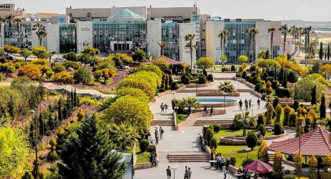 جامعة الإسراء تعلق الدوام وتحول المحاضرات عن بعد غدا