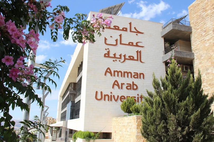 جامعة عمان العربية تحول دوام الطلبة "عن بعد" غدا