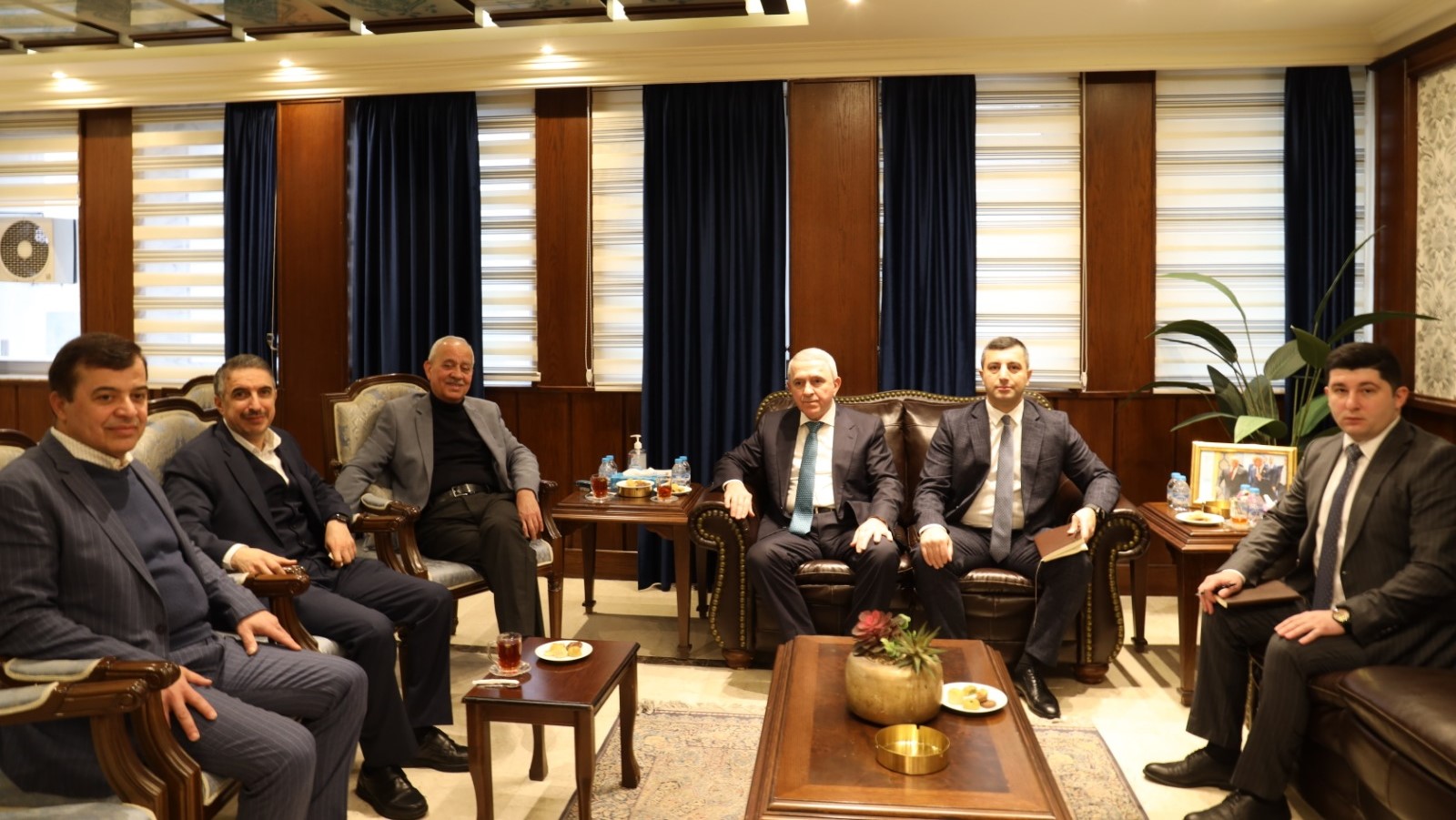 "صناعة عمان" تبحث تعزيز التبادل التجاري مع أذربيجان